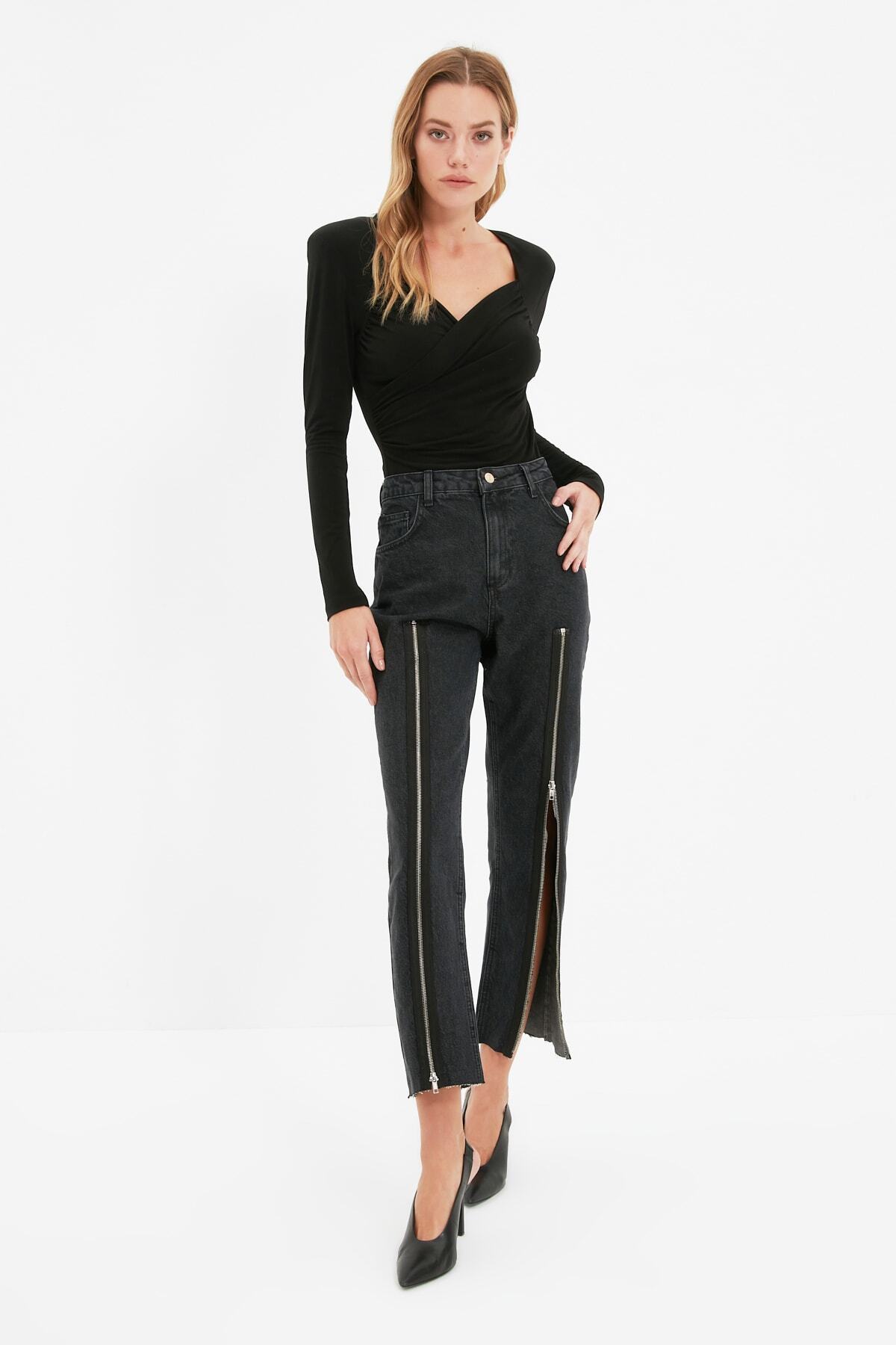 TRENDYOLMİLLA Siyah Fermuar Detaylı Yüksek Bel Straight Jeans TWOAW22JE0889