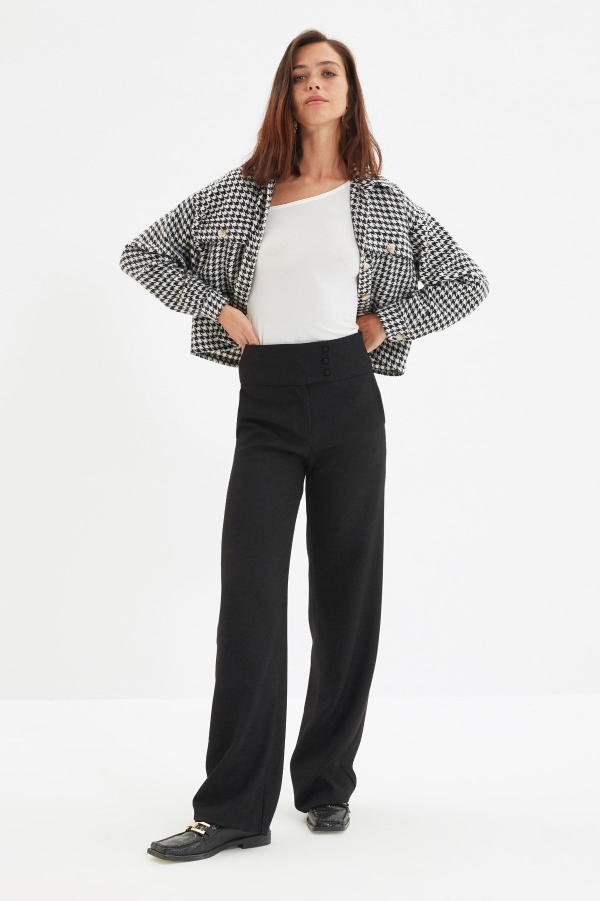 TRENDYOLMİLLA Siyah Yüksek Bel Pantolon TWOAW22PL0541