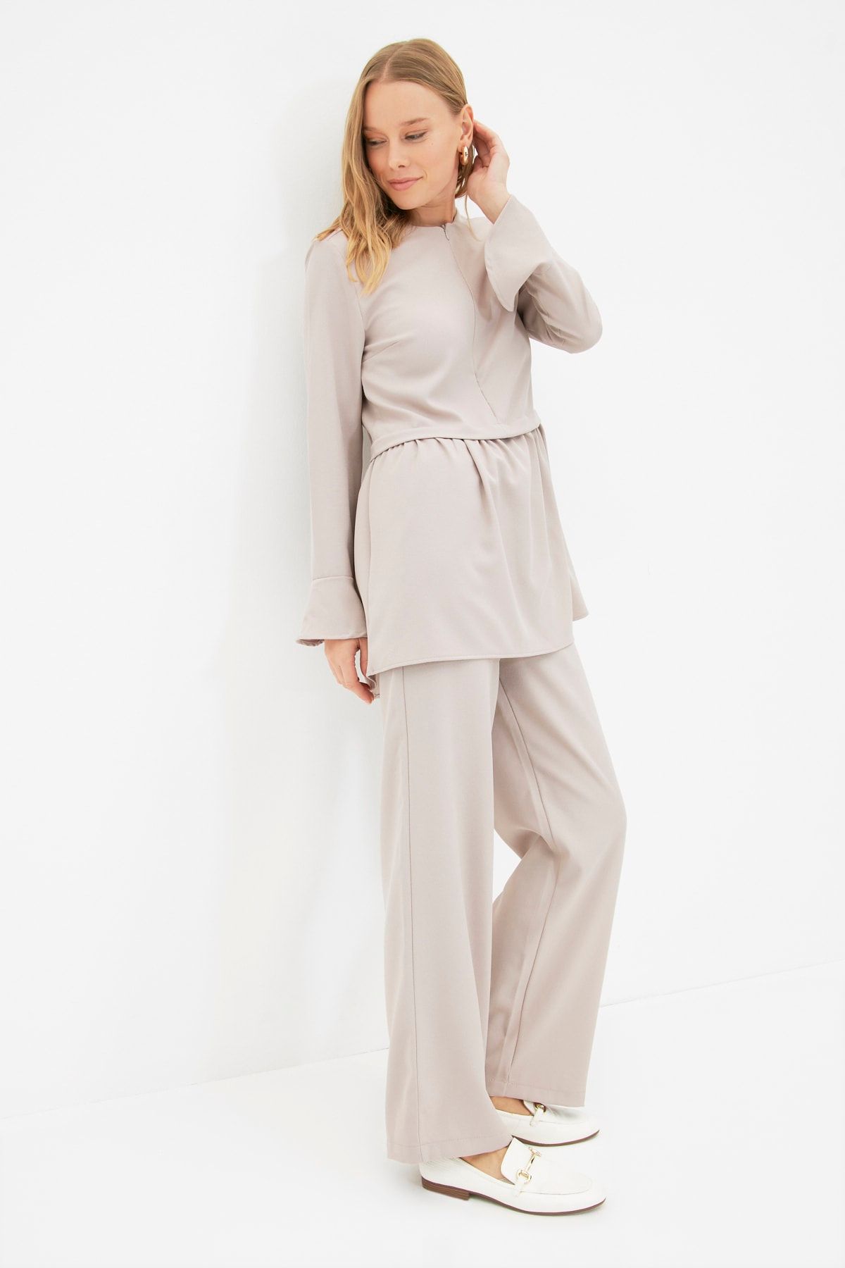 Trendyol Modest Taş Bisiklet Yaka Fermuar Detaylı Etek Ucu Volanlı Alt-Üst Takım TCTAW22US0034