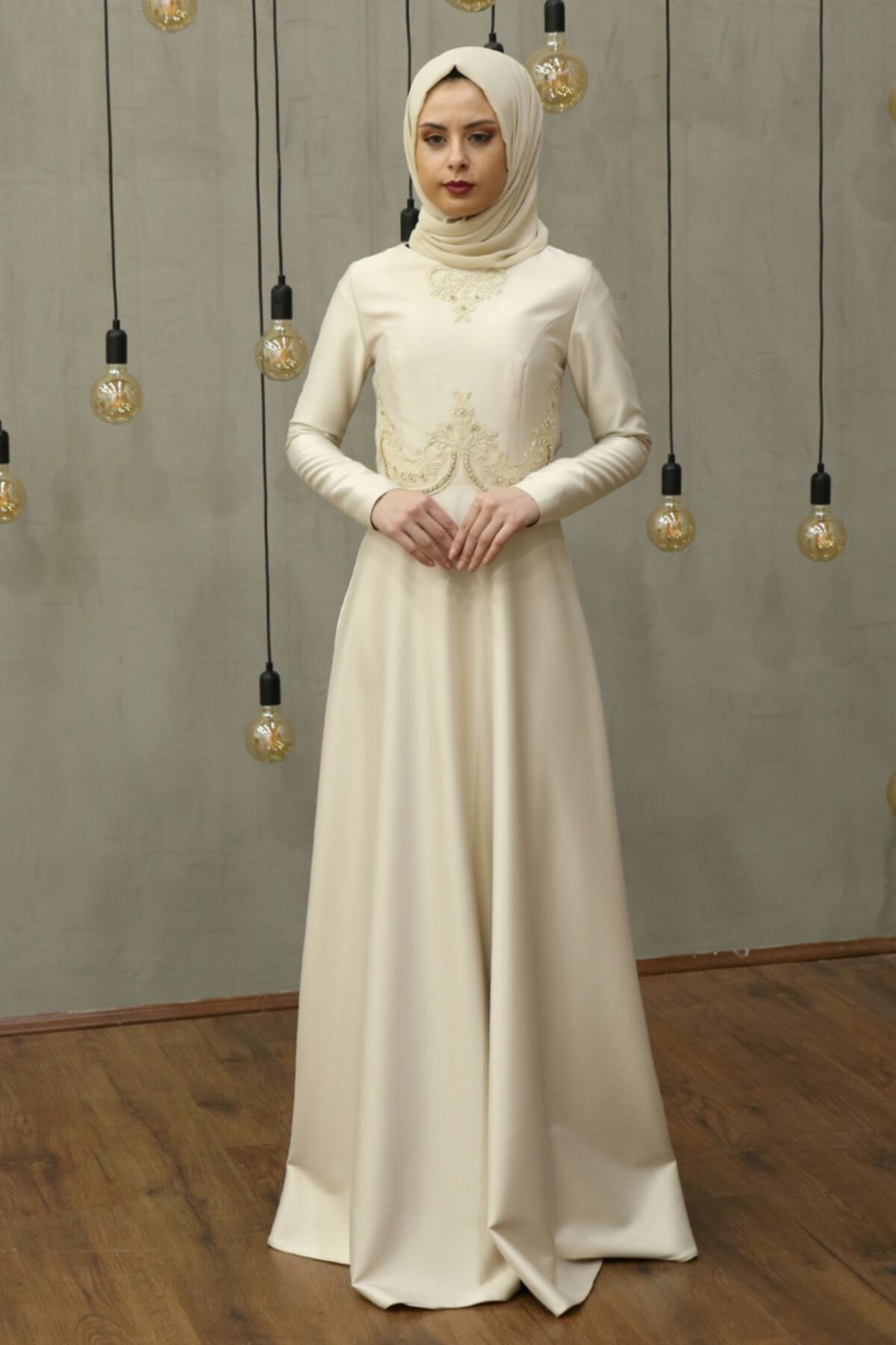Feiza Collection Taş Detaylı Saten Tesettür Abiye - Bej
