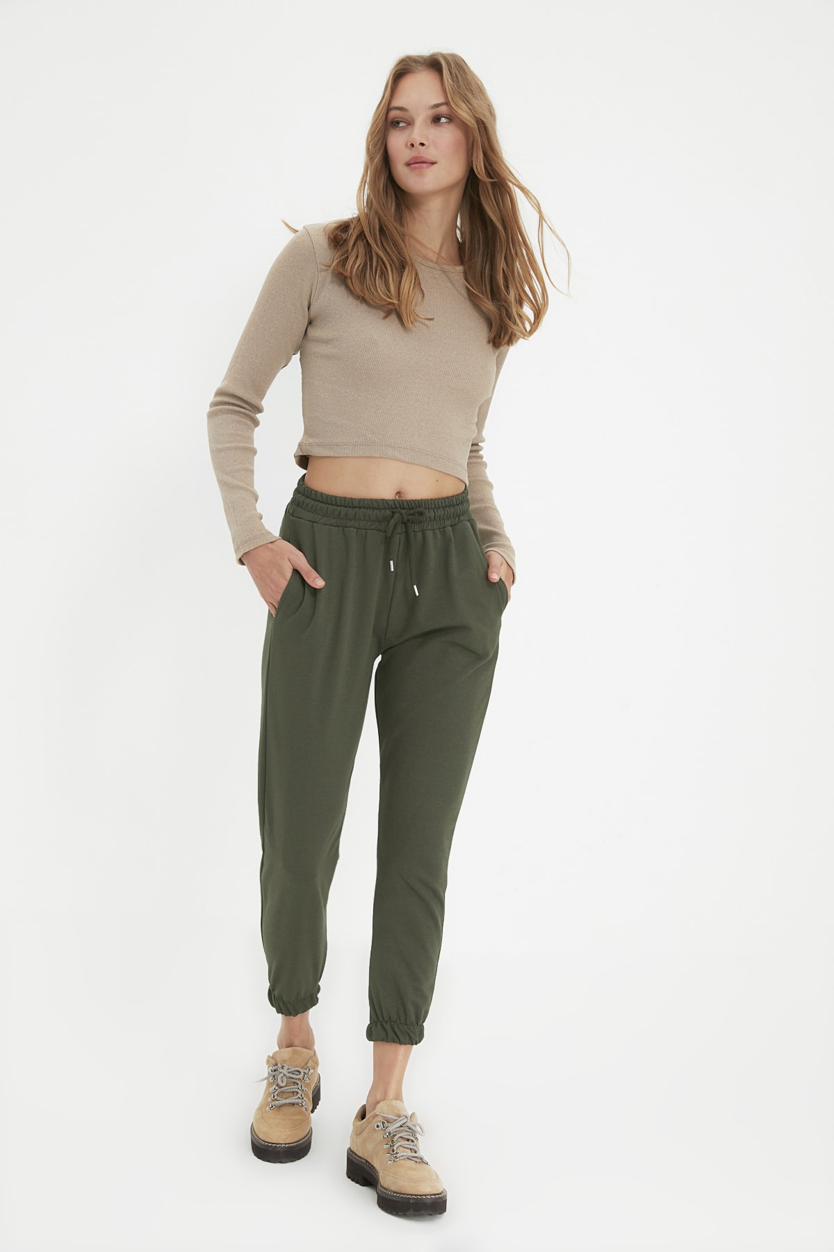 TRENDYOLMİLLA Haki Petite Basic Jogger Örme  İnce Eşofman Altı TWOAW22EA0119