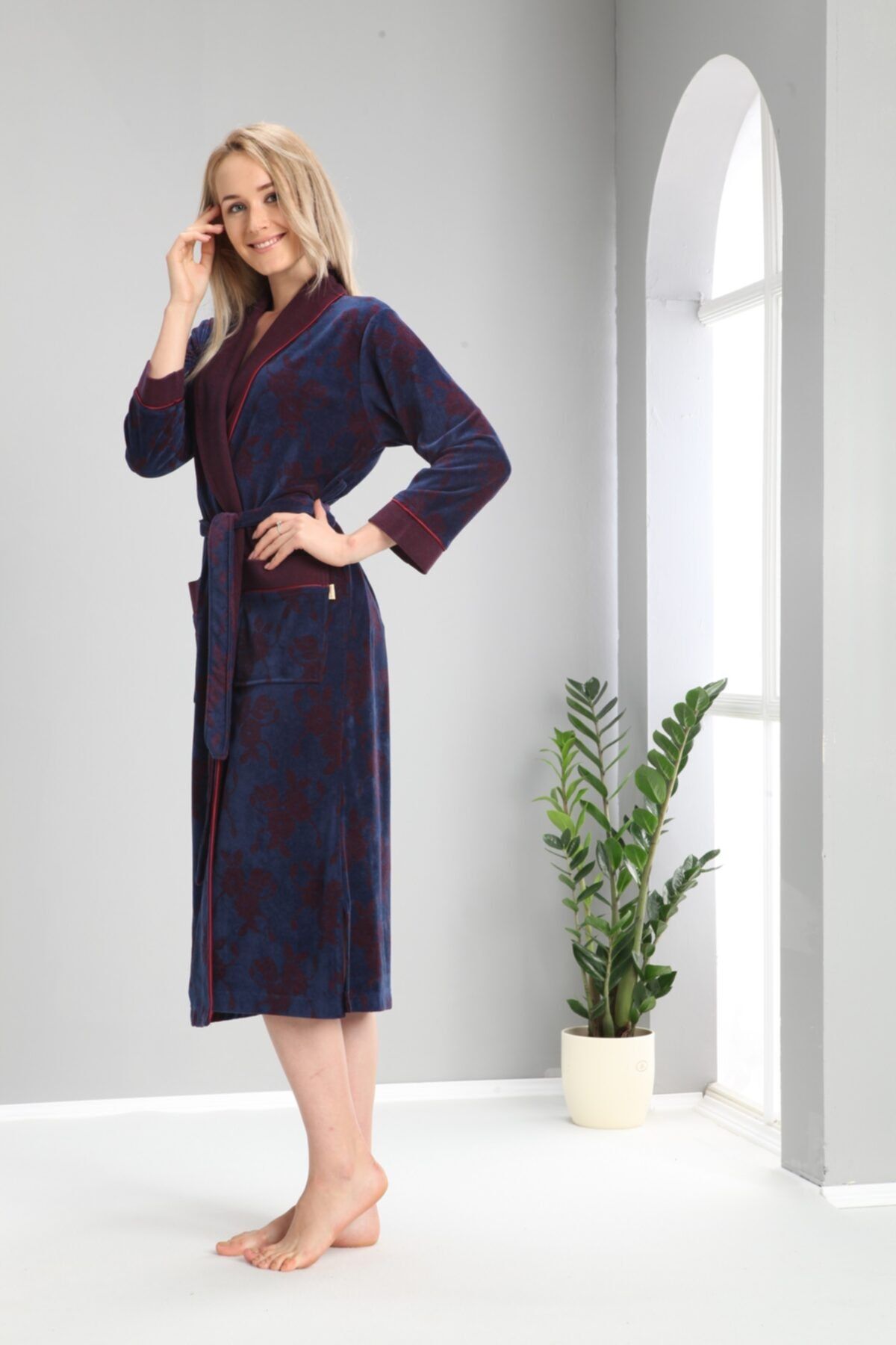 Nuşa Kadın Lacivert Bordo Jakarlı Bambu Cotton Bornozu