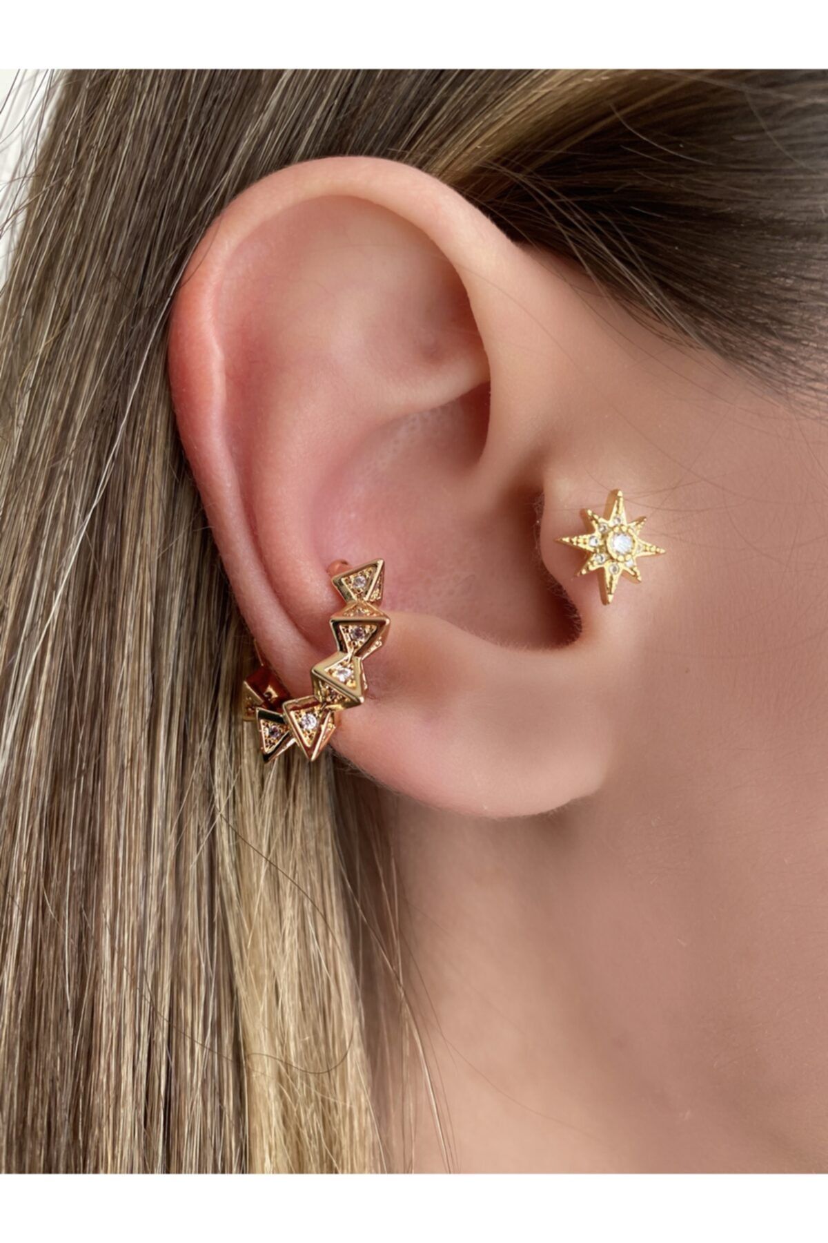 Okkostore Kadın Gold Renkli Piramit Kıkırdak Küpesi Earcuff