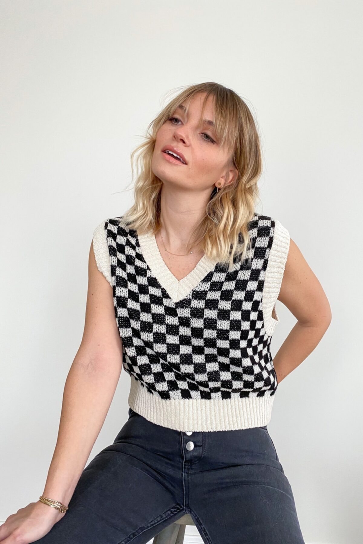 Pop Bun Kadın Siyah Krem Damalı Desen V Yaka Triko Süveter