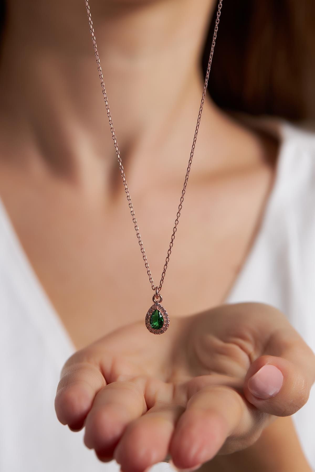 Ninova Silver Ninova Damla Model Zümrüt ve Zirkon Taşlı Rose Kaplama Gümüş Kolye
