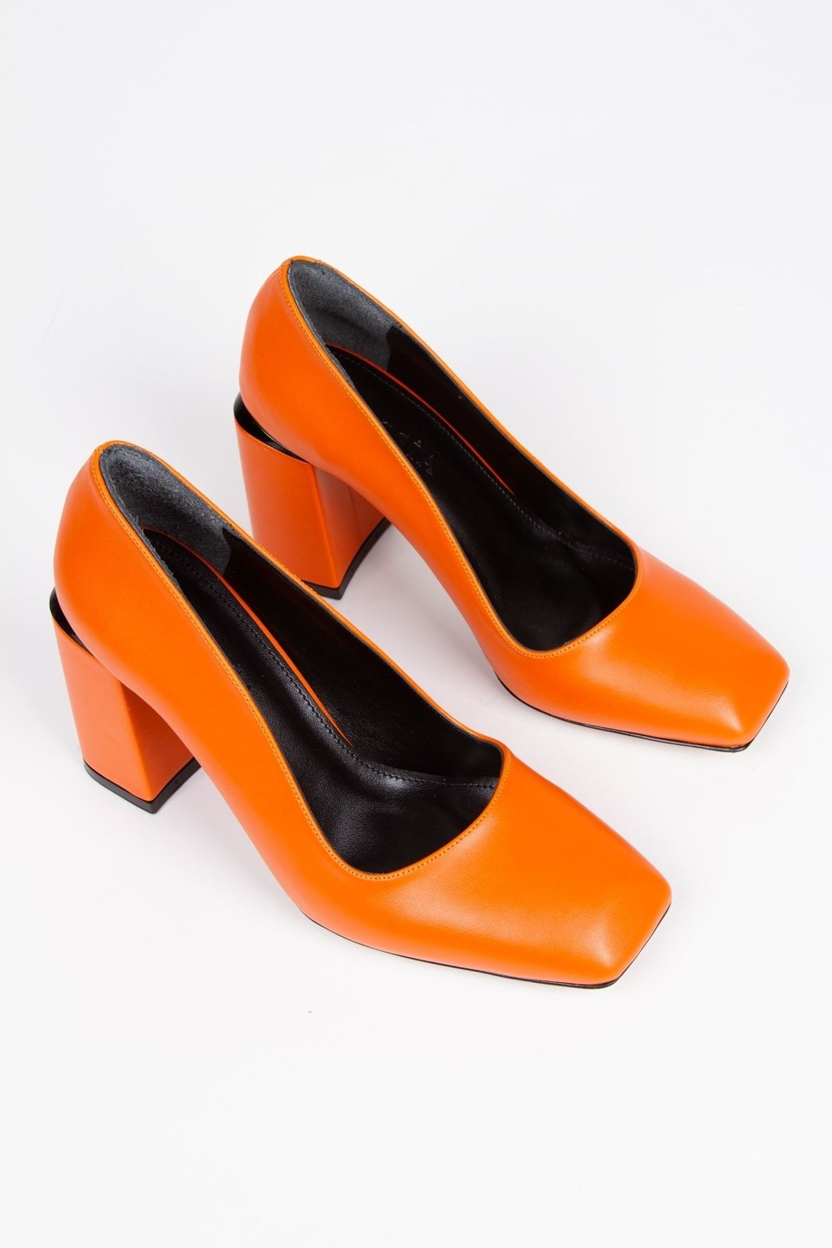 Alessia Shoes Oranj Mat Ökçe Detaylı Stiletto