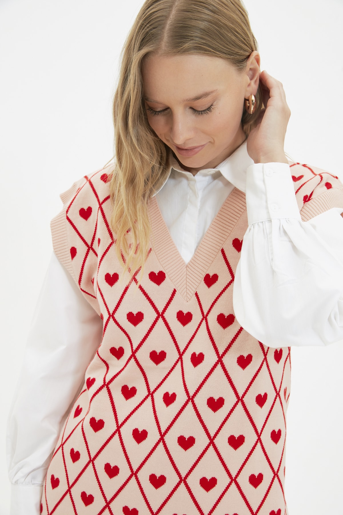 Trendyol Modest Pembe V Yaka Desenli Triko Süveter TCTAW22UV0032