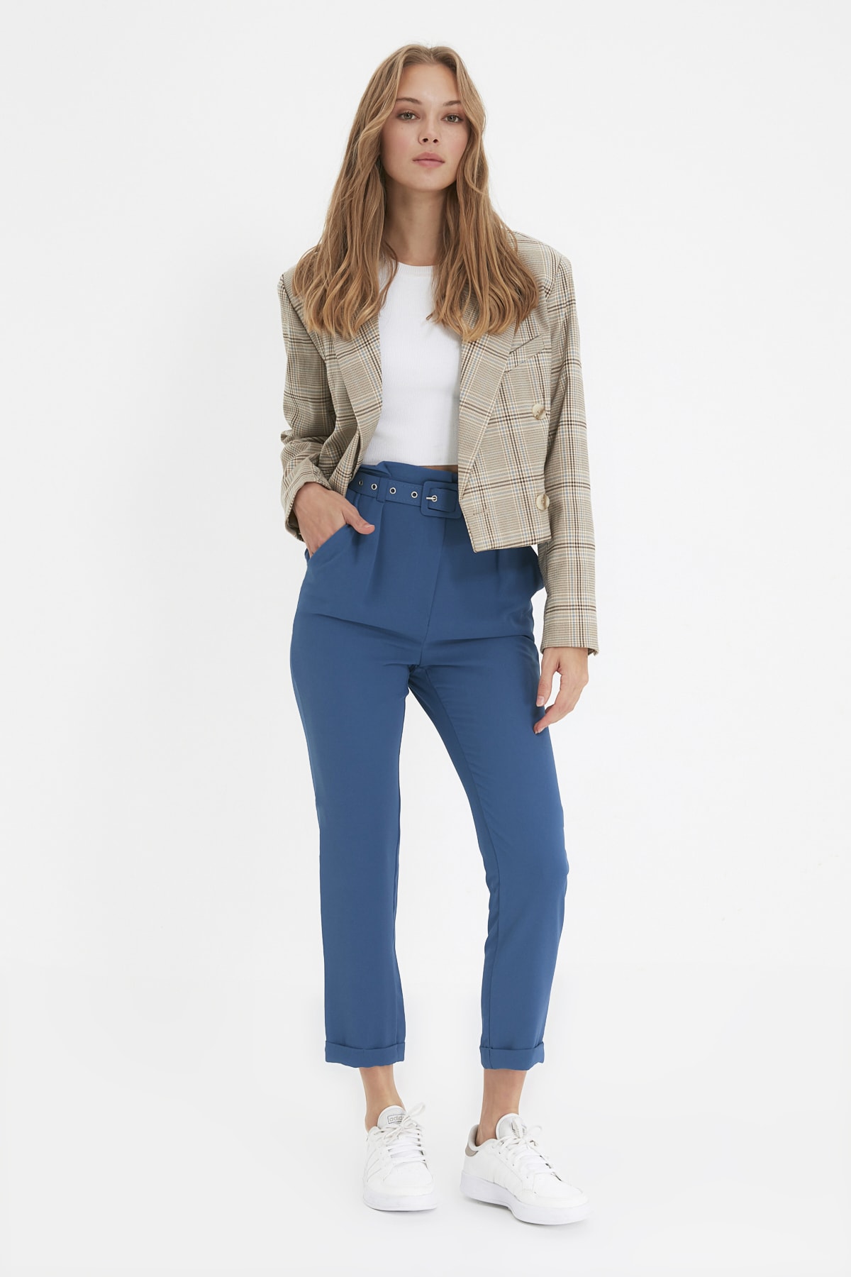 TRENDYOLMİLLA Mavi Petite Kemerli Pantolon TWOAW22PL0251