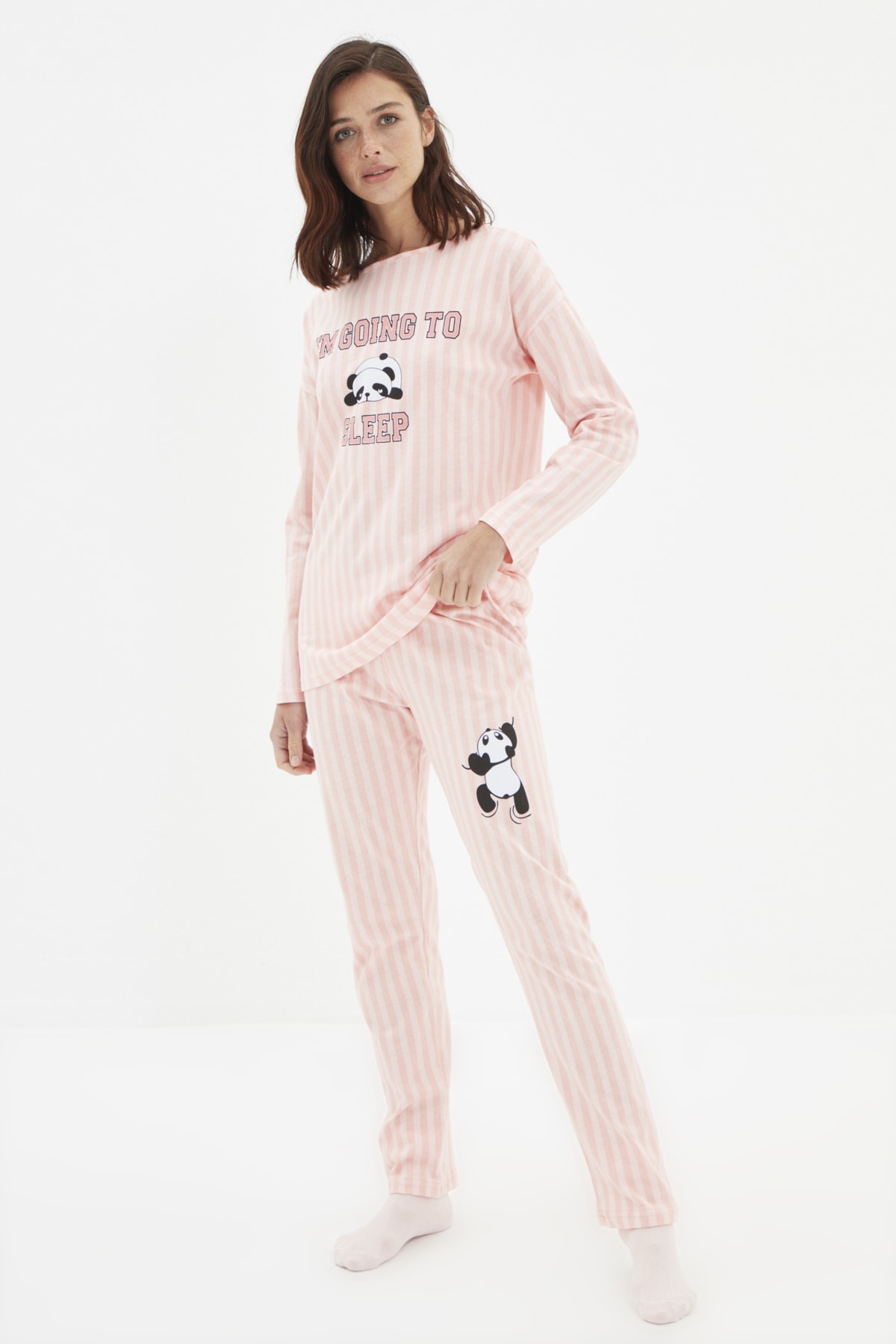 TRENDYOLMİLLA Çok Renkli Baskılı Örme Pijama Takımı THMAW22PT1443