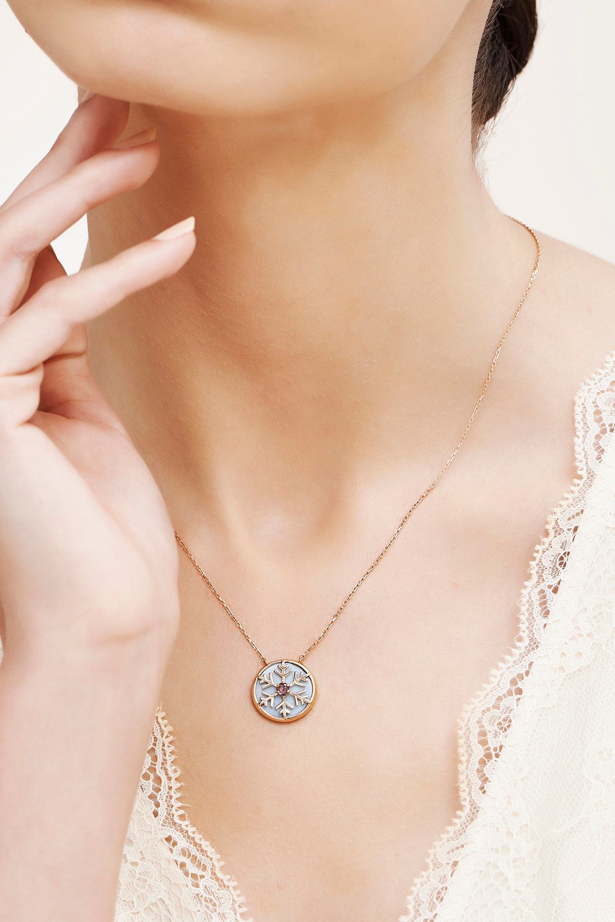 Altınbaş Kadın Altın Sardonyx Taşlı Kar Tanesi Kolye KLOK0600-24708