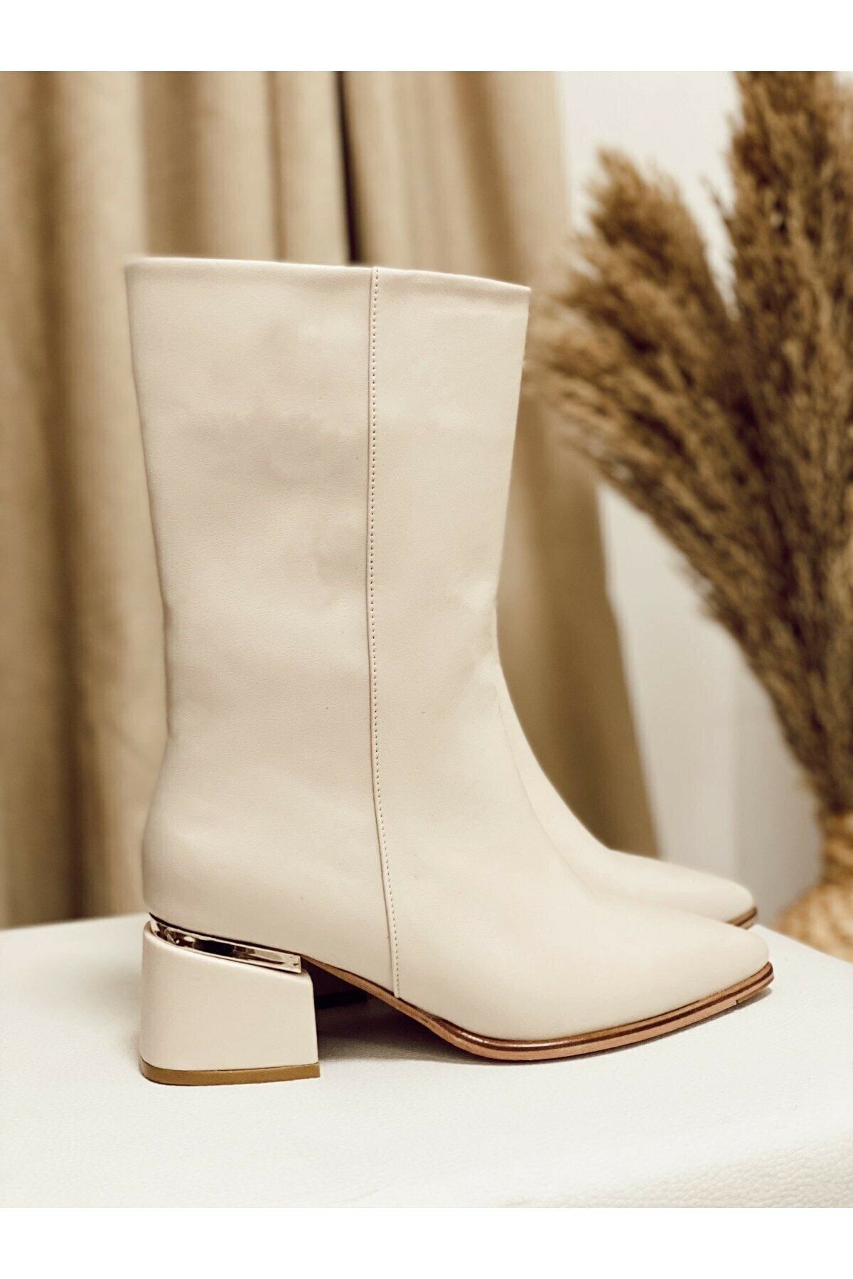 Nil Shoes Bej Cilt Nely Topuk Detaylı Bot