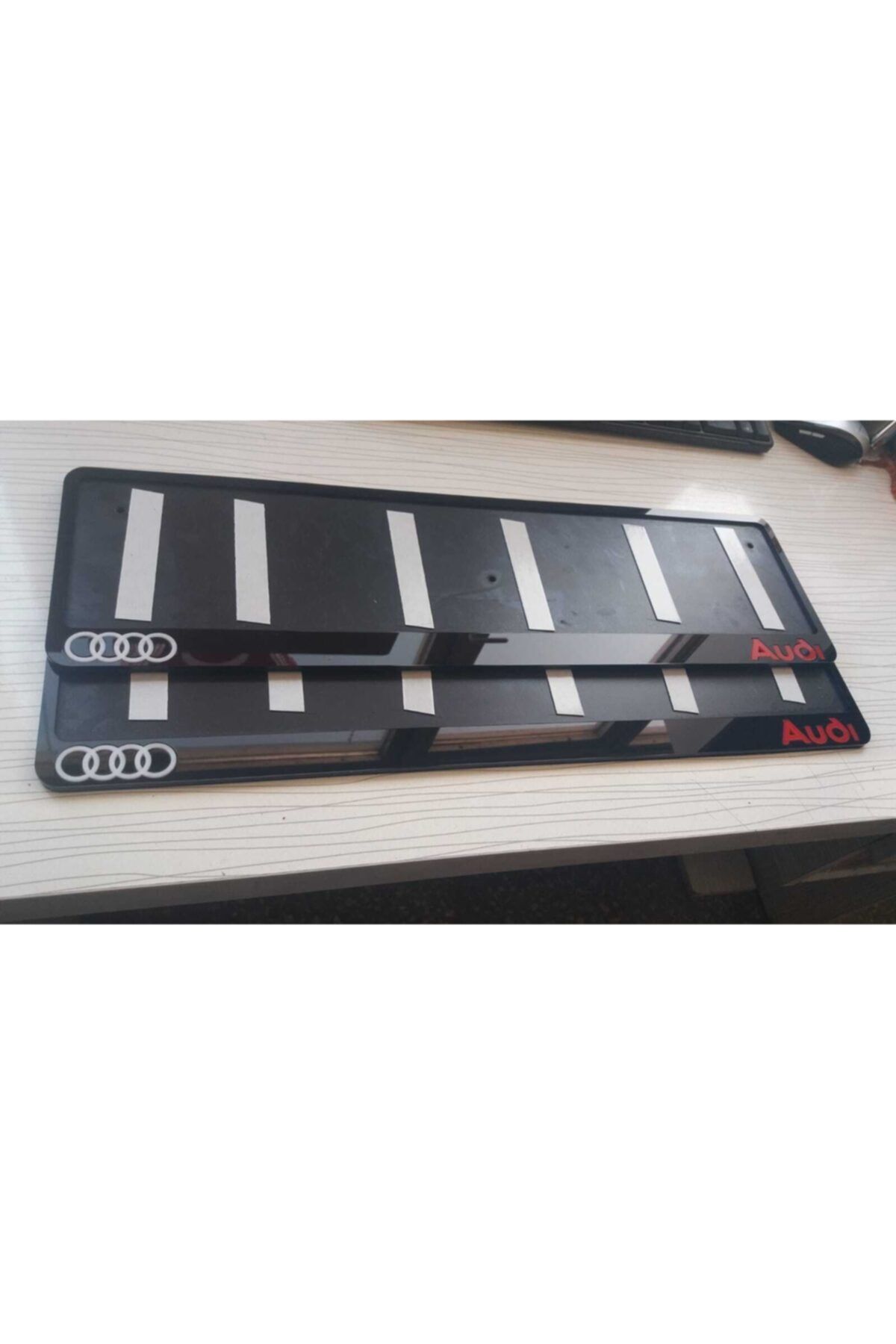 Great Master Audi Logolu Yazılı Tam Pleksi Plakalık Takımı 2 Adet