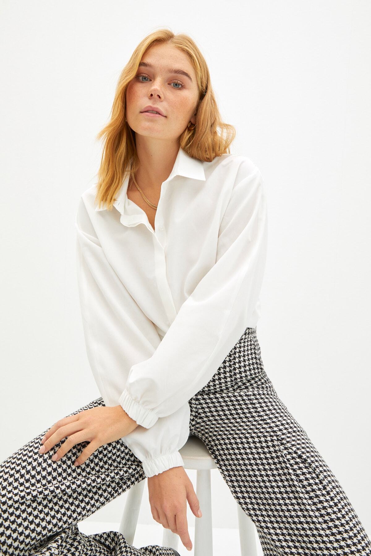 TRENDYOLMİLLA Ekru Loose Gömlek TWOAW22GO0847
