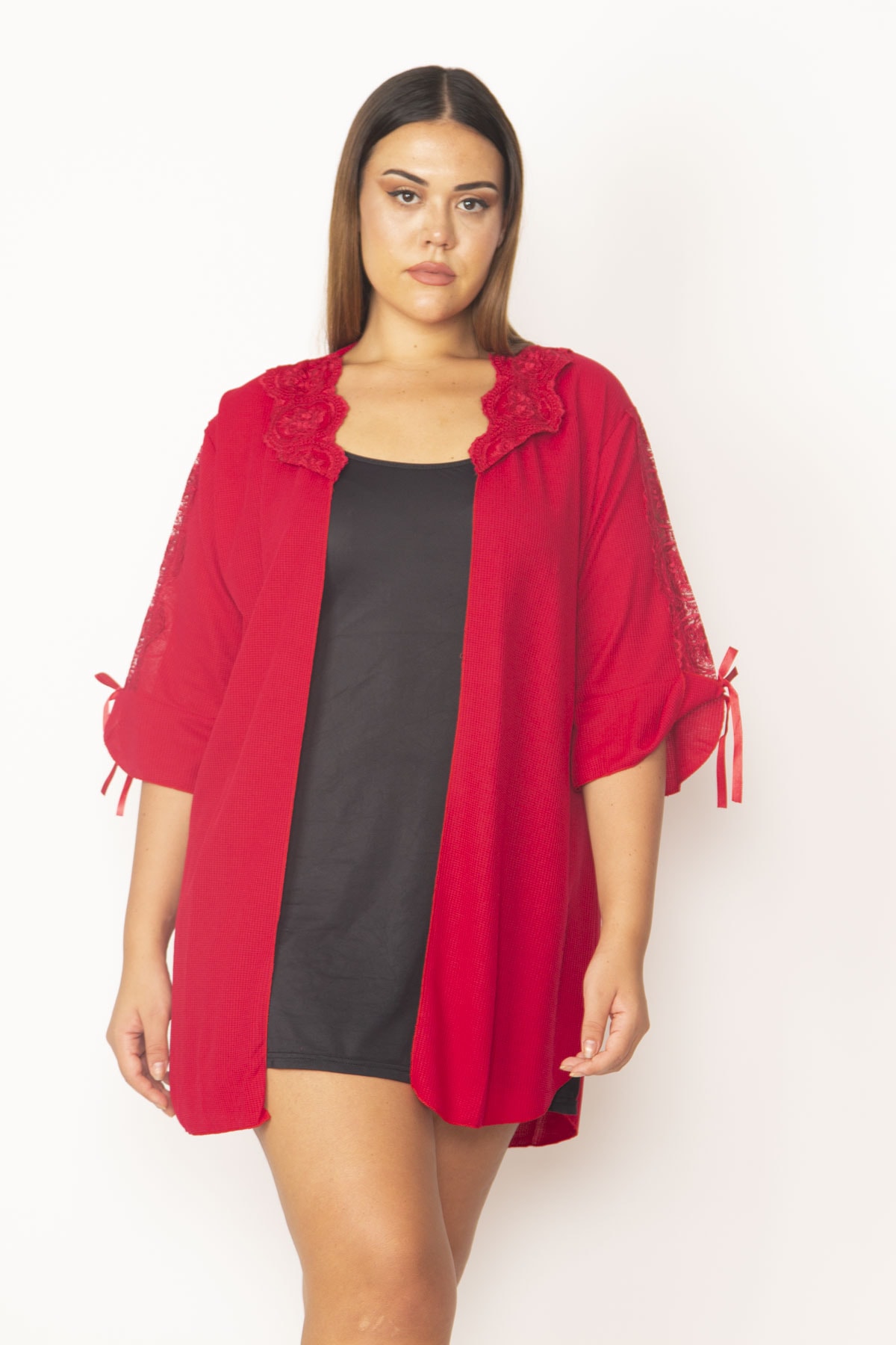 Şans Kadın Kırmızı Dantel Detaylı Sabahlık 65N28221
