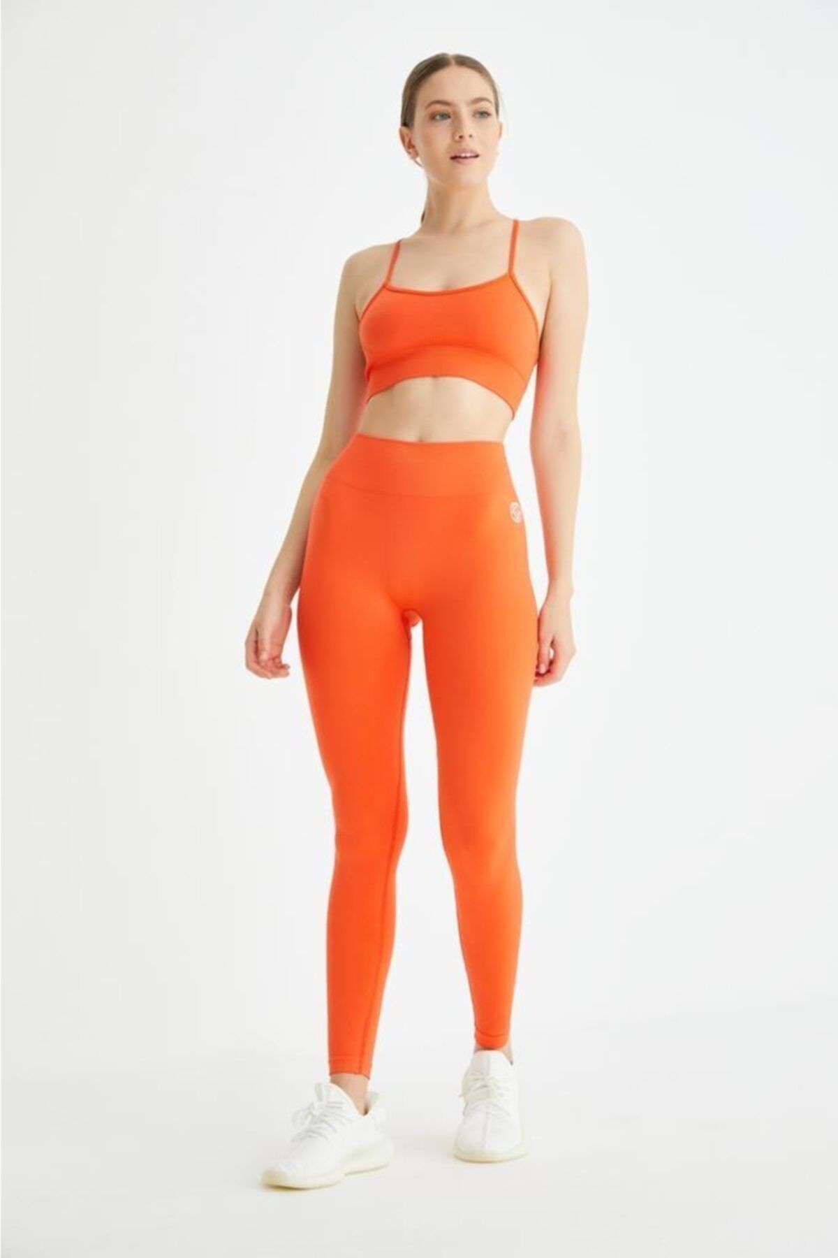 Seamlesstance Kadın Nar Çiçeği Dikişsiz Ince Askılı Kısa Croptop
