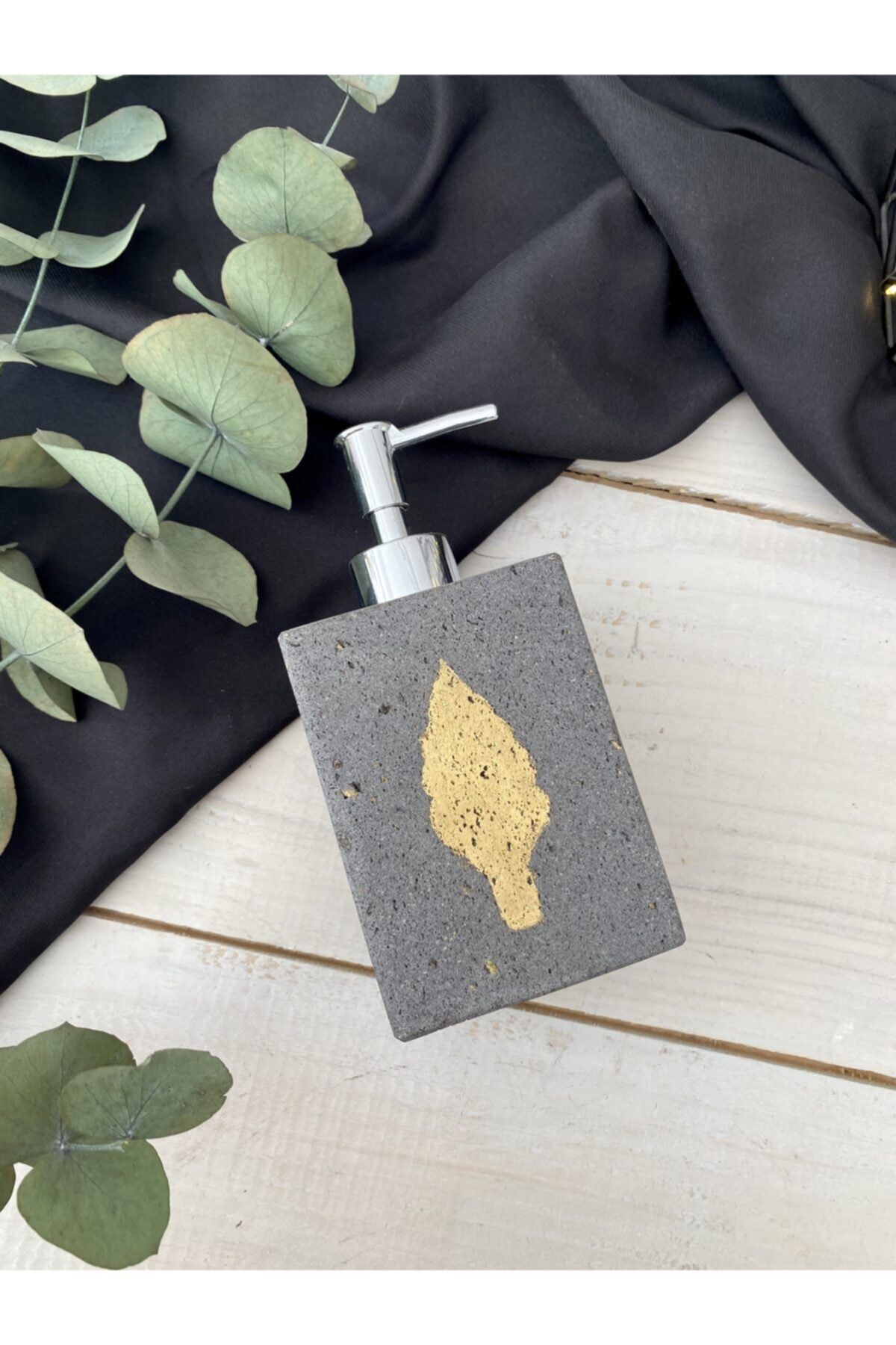 Elysian El Yapımı Taş Sıvı Sabunluk Gri Renkli Gold Detaylı Minimal Banyo Aksesuarı Doğal Taş Sabun Şişesi
