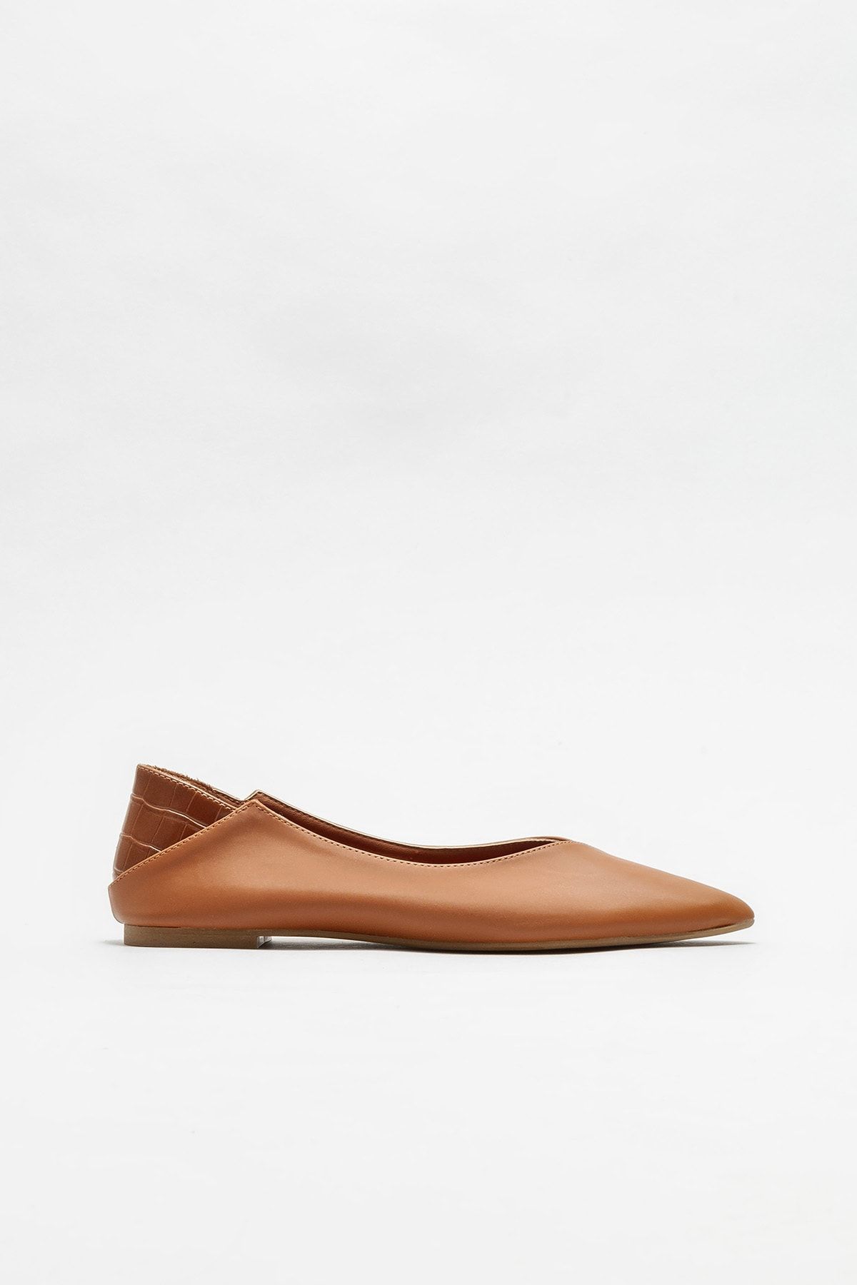Elle Shoes Taba Kadın Babet