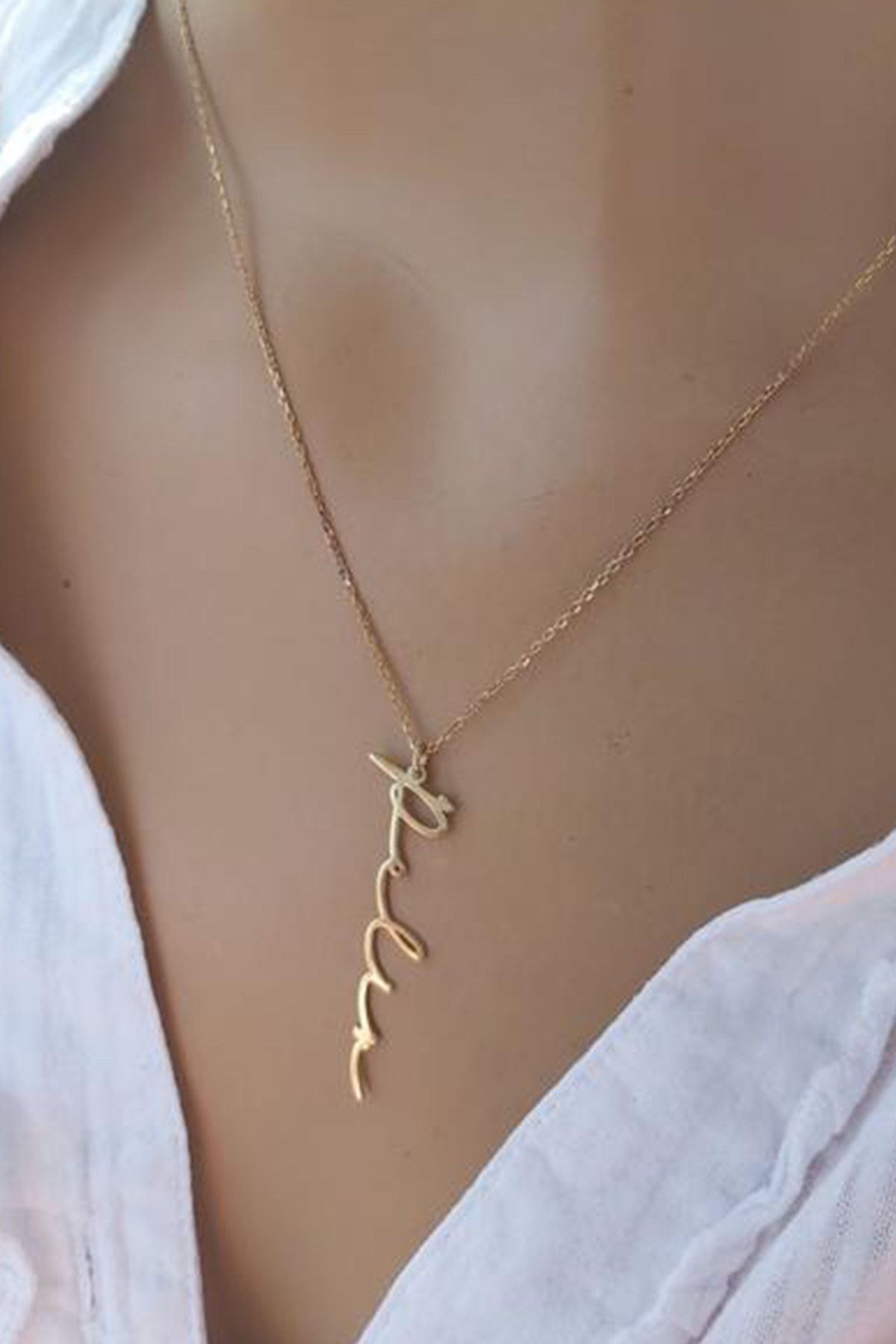 Amore Concept Dikey El Yazısı Altın Kaplama Gümüş Isimli Kolye
