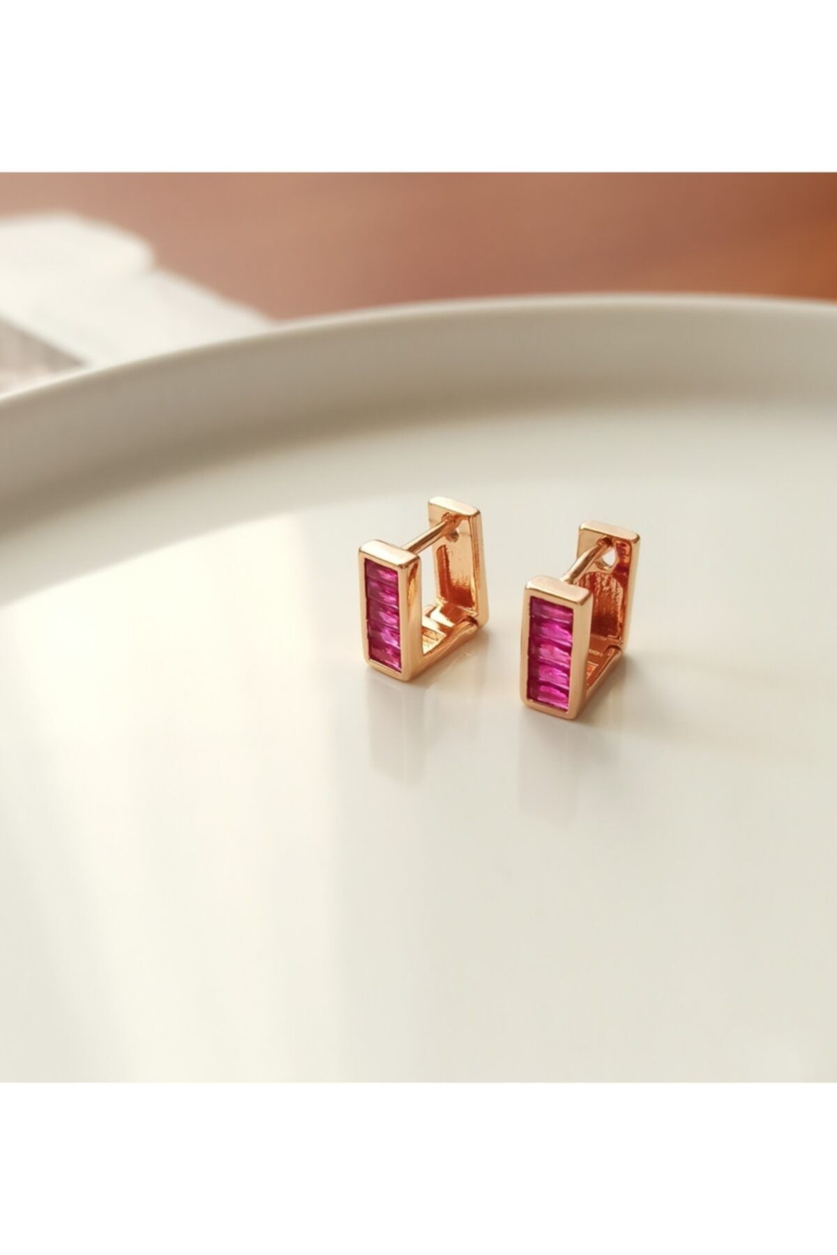 Ginger Takı Rose Pembe Taşlı Çelik Baget Küpe