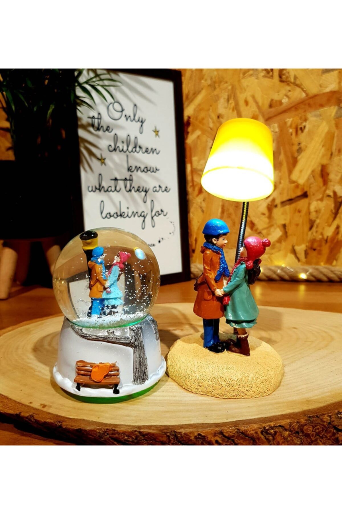rk tasarım Romantik Aşıklar Işıklı Kar Küresi Ve Masa Lambası Sevgiliye Hediye