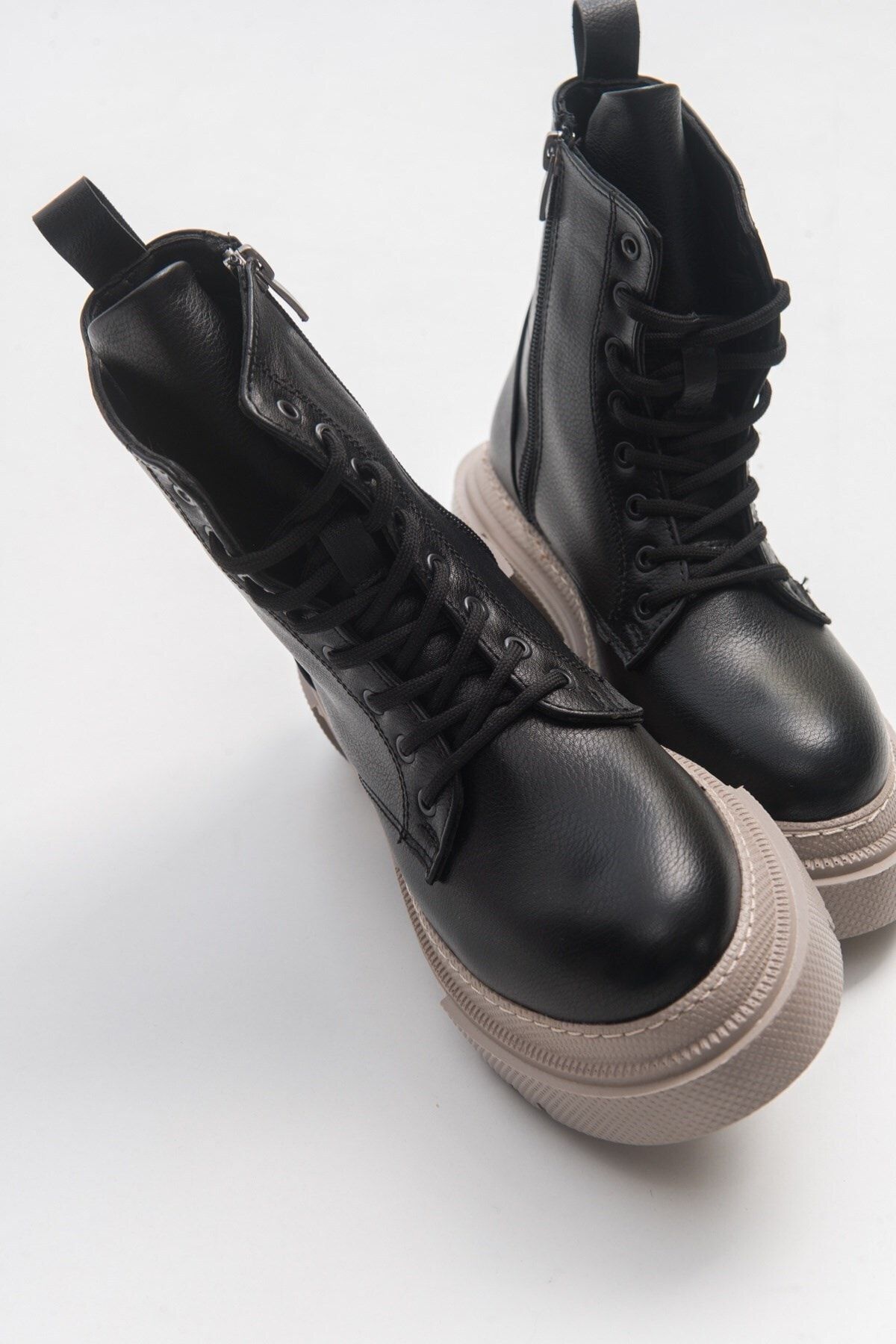 LuviShoes Dante Siyah Cilt-vizon Kadın Bot