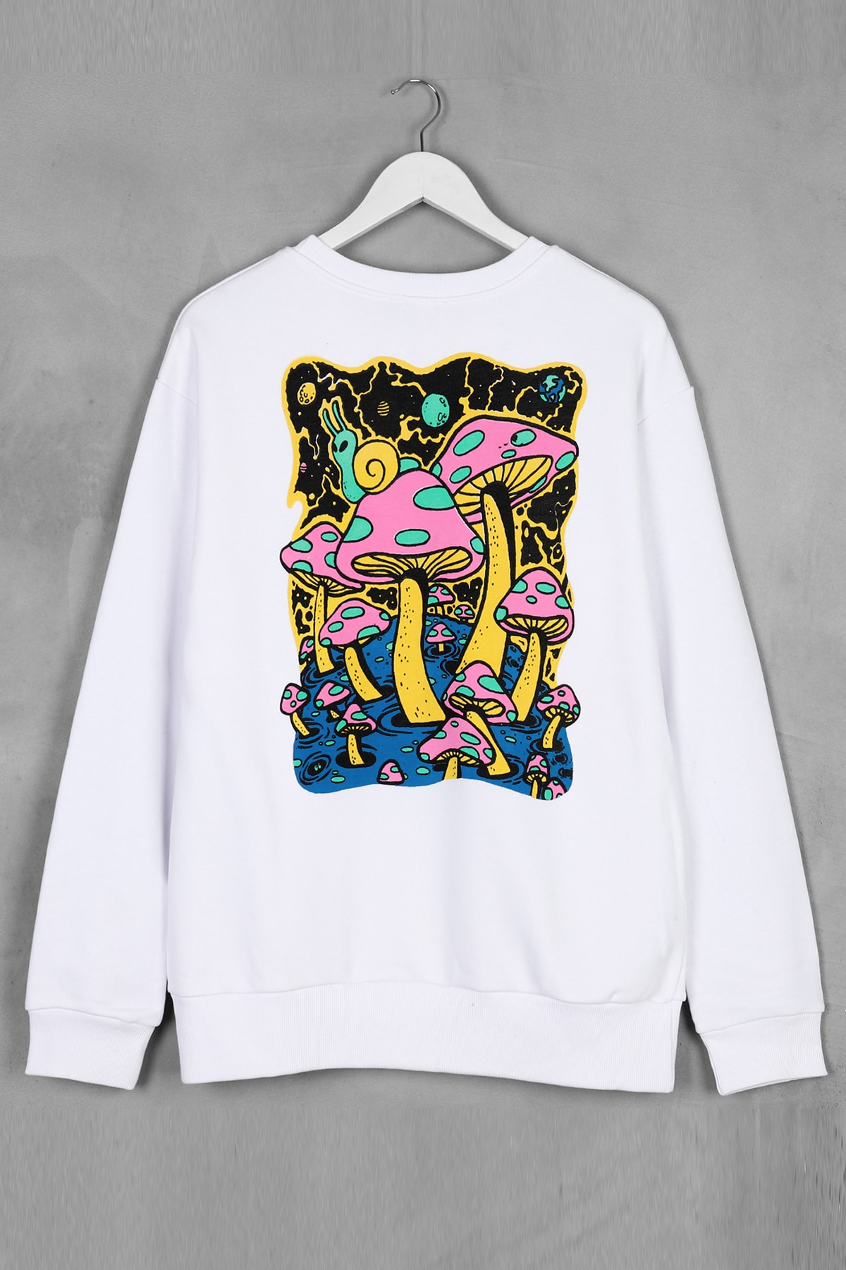 Sekizbiraltı Magic Mushroom Beyaz Unisex Sweatshirt