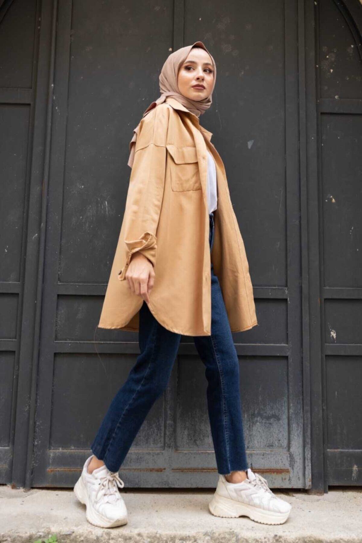 Caramel Butik Kapaklı Iki Cepli Tahta Düğmeli Gömlek