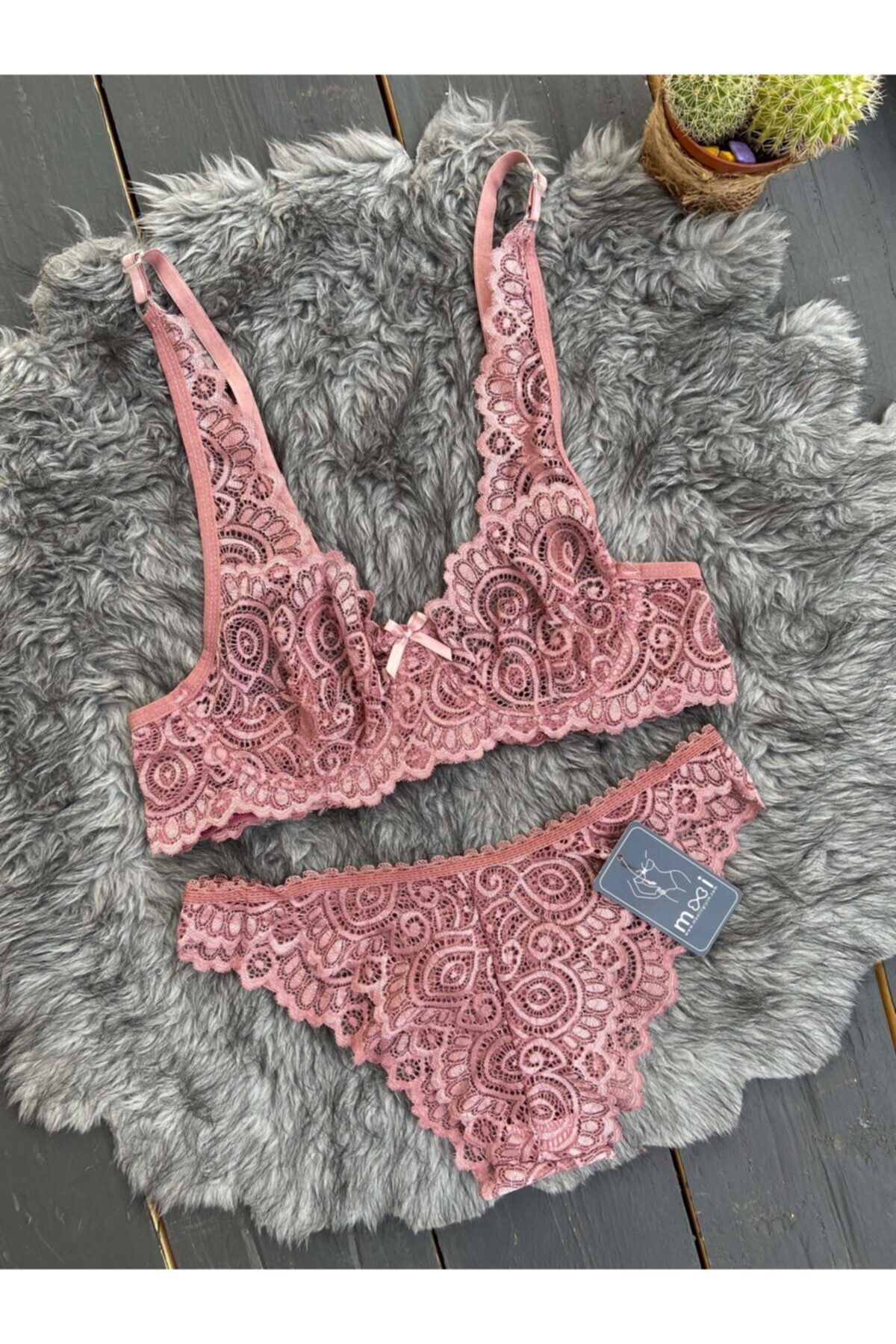 MOOİ Gül Kurusu Balenli Telli Soft Lace Bralet Takım