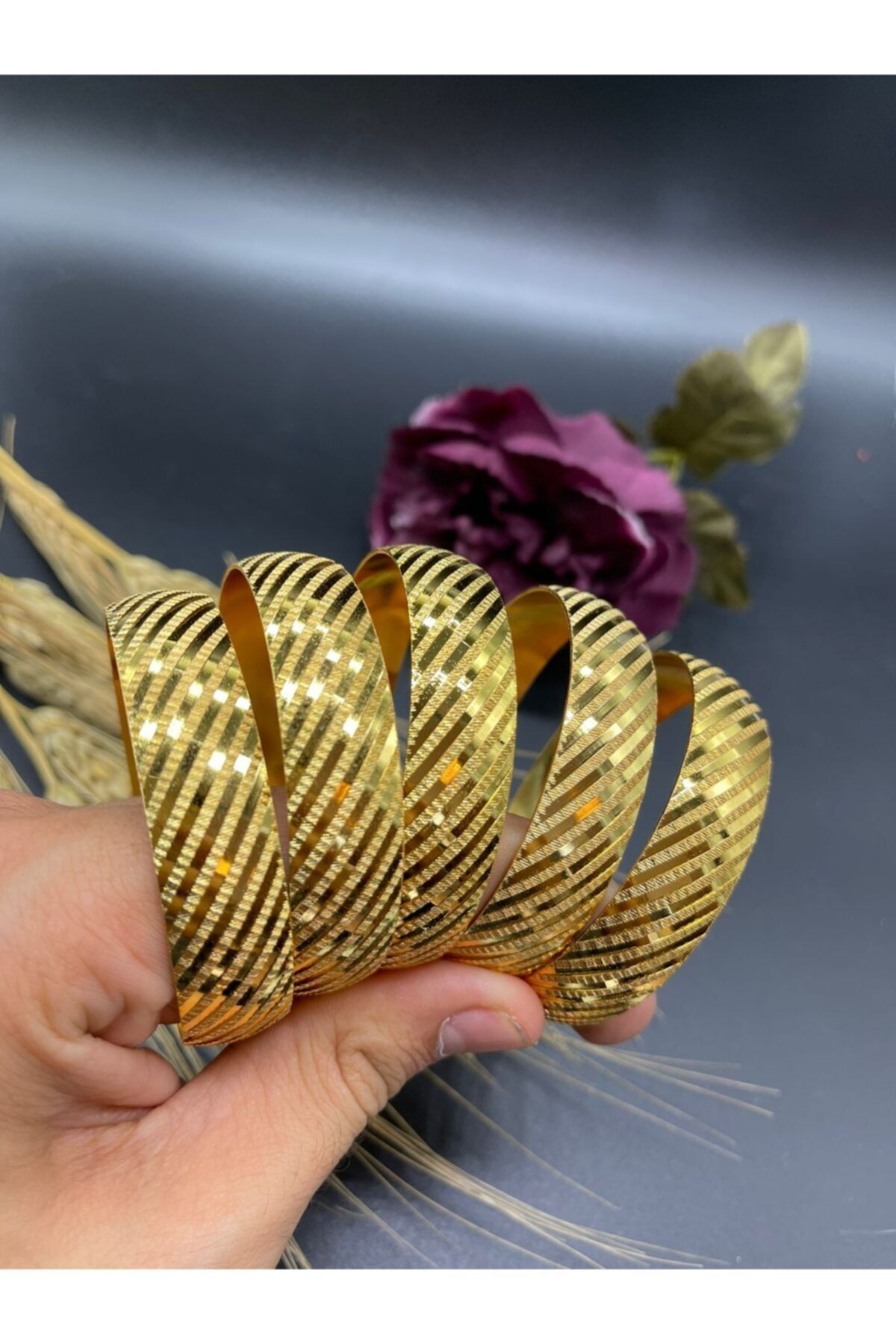 Yıldız Gold İmitasyon 22 Ayar Altın Kaplama Parlak Şeritli 5'li 1.5 Cm Bilezik