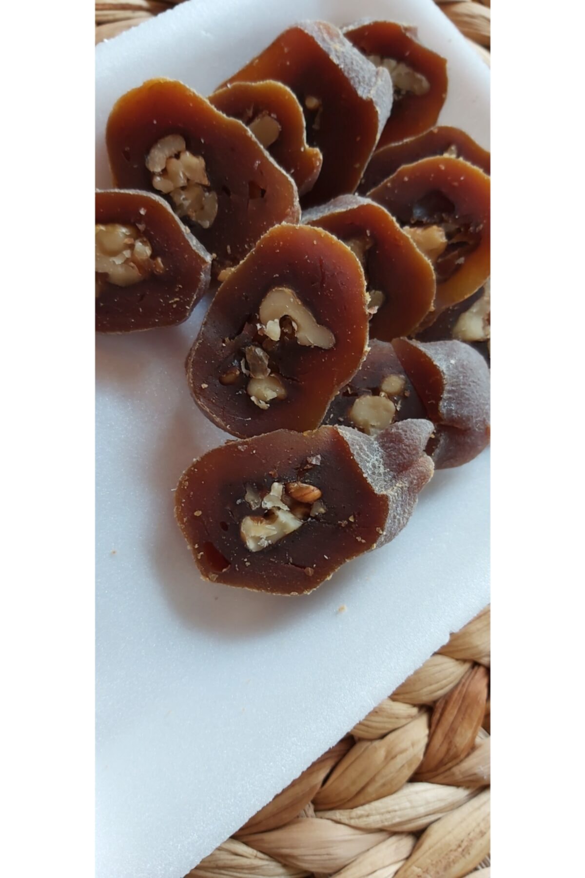 Ece doğal ürün pazarı %100 Üzüm Pekmezinden Doğal Ev Yapımı Cevizli Sucuk - 1 Kg