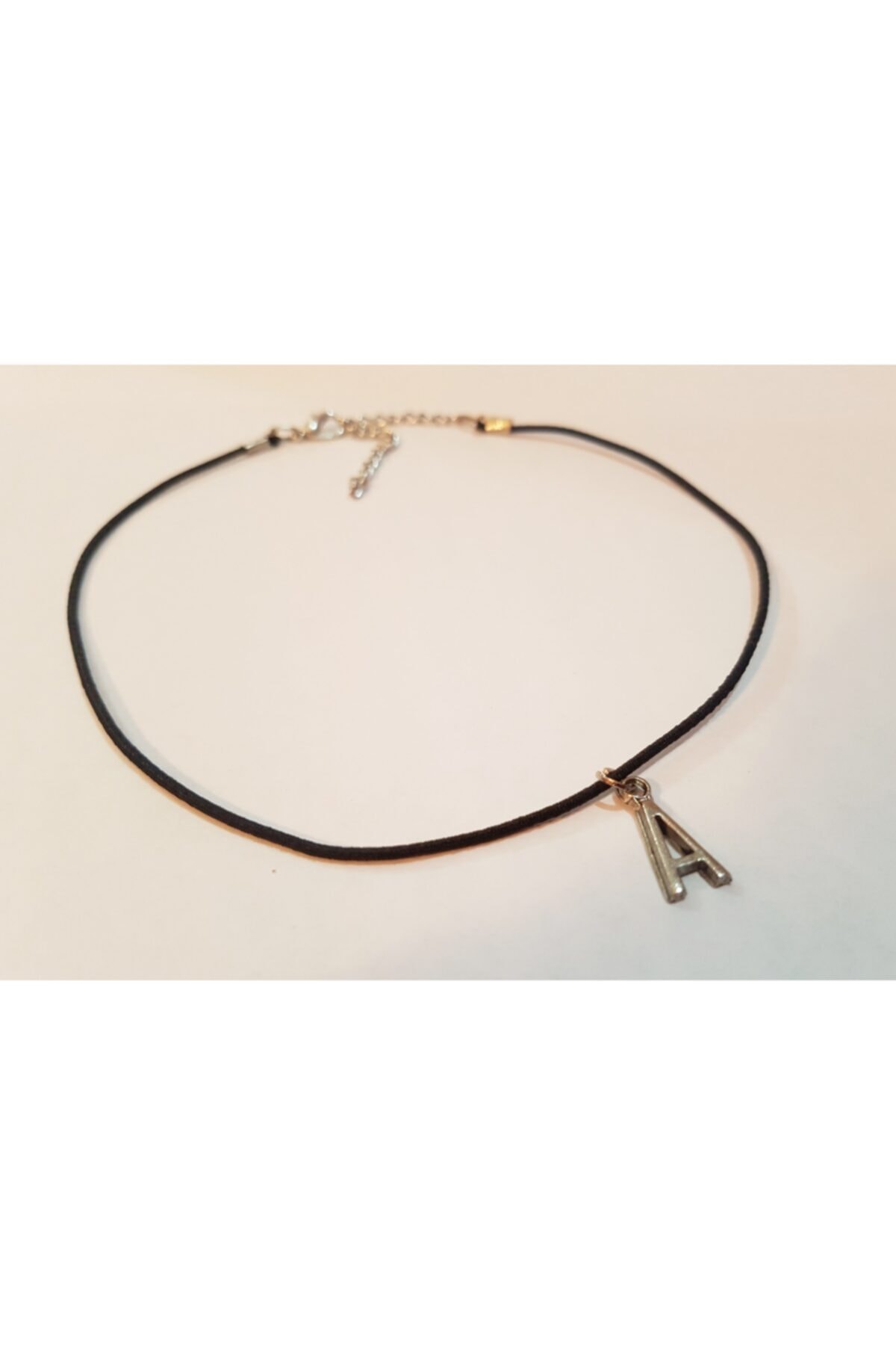 Nishstyle Gümüş Renk A Uçlu Siyah Elastik Choker Kolye