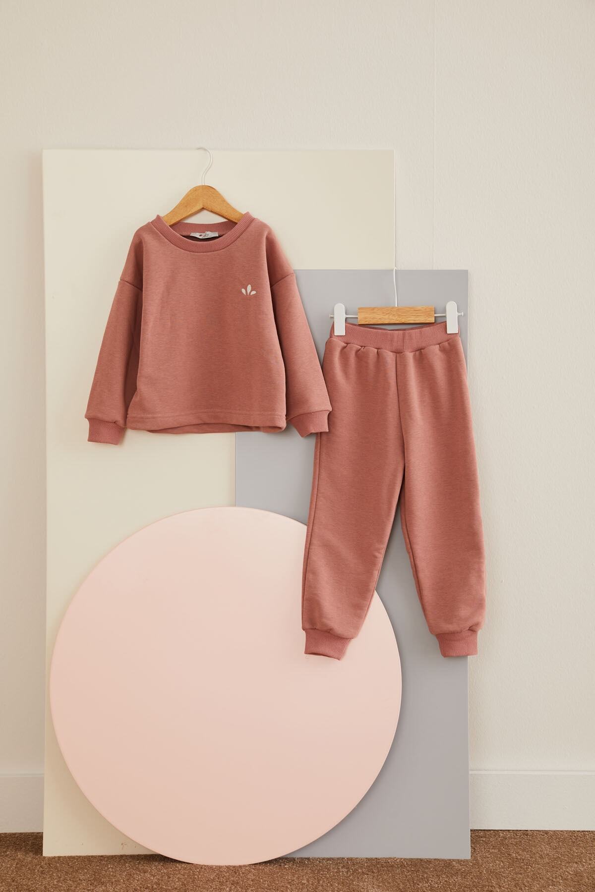 Babyjoko Unisex Çocuk %100 Pamuk Gülkurusu Rengi Yandan Nakışlı Eşofman Takımı