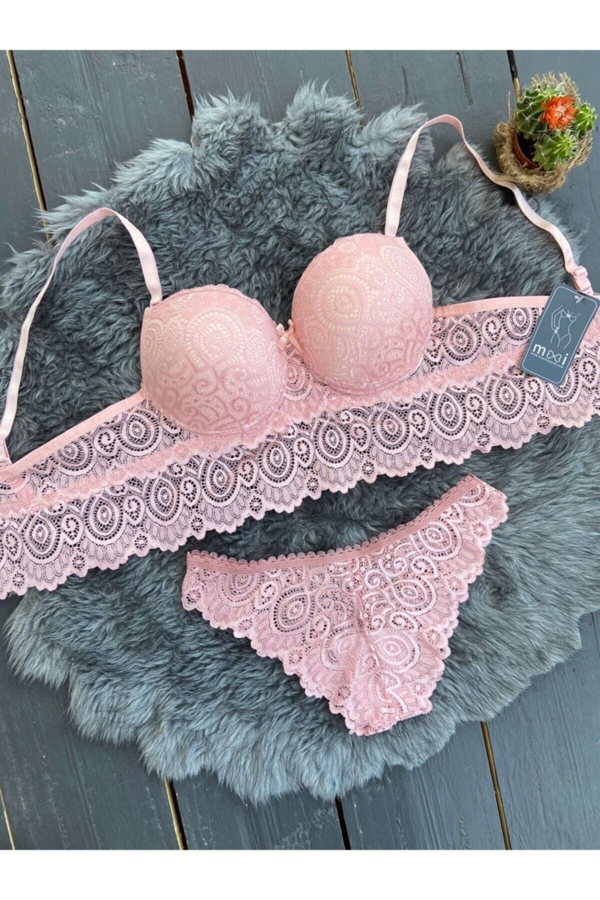 MOOİ Pudra Dantelli Dolgulu Soft Sütyen Takımı