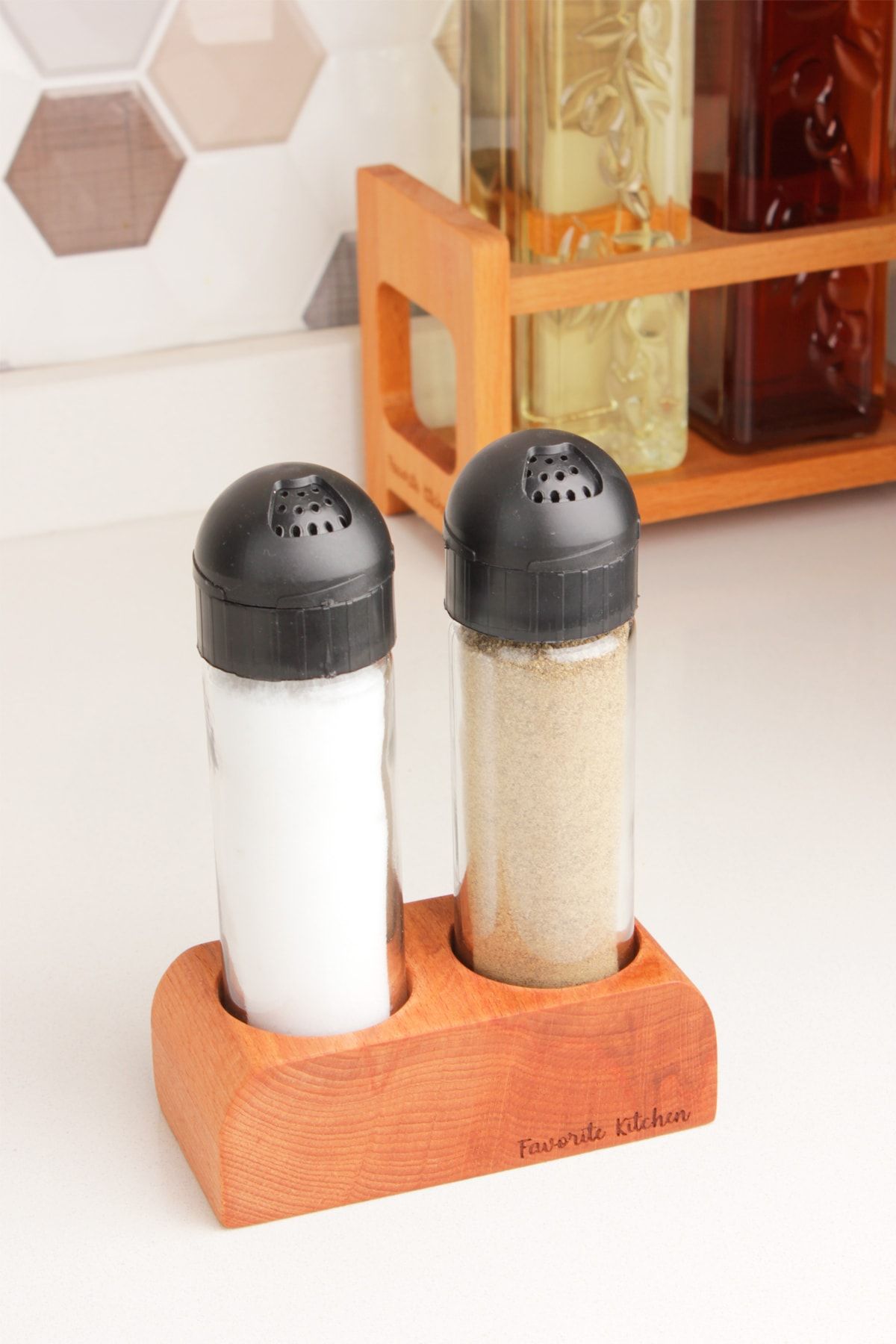 Favorite Kitchen Armoni 2'li Tuzluk & Biberlik Standlı Tuzluk Biberlik Takımı
