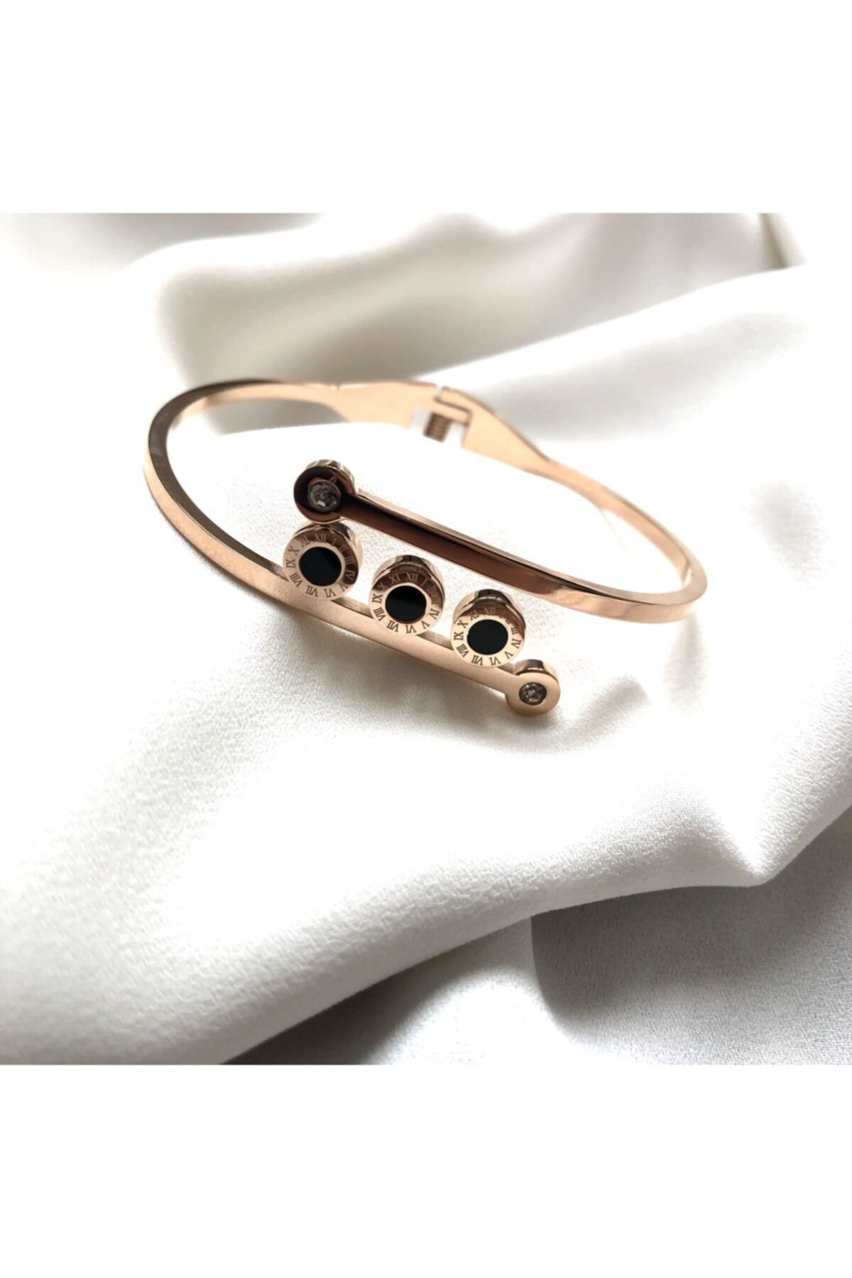 jewelery joy Üç Taşlı Bakır Rengi Cartier Bileklik