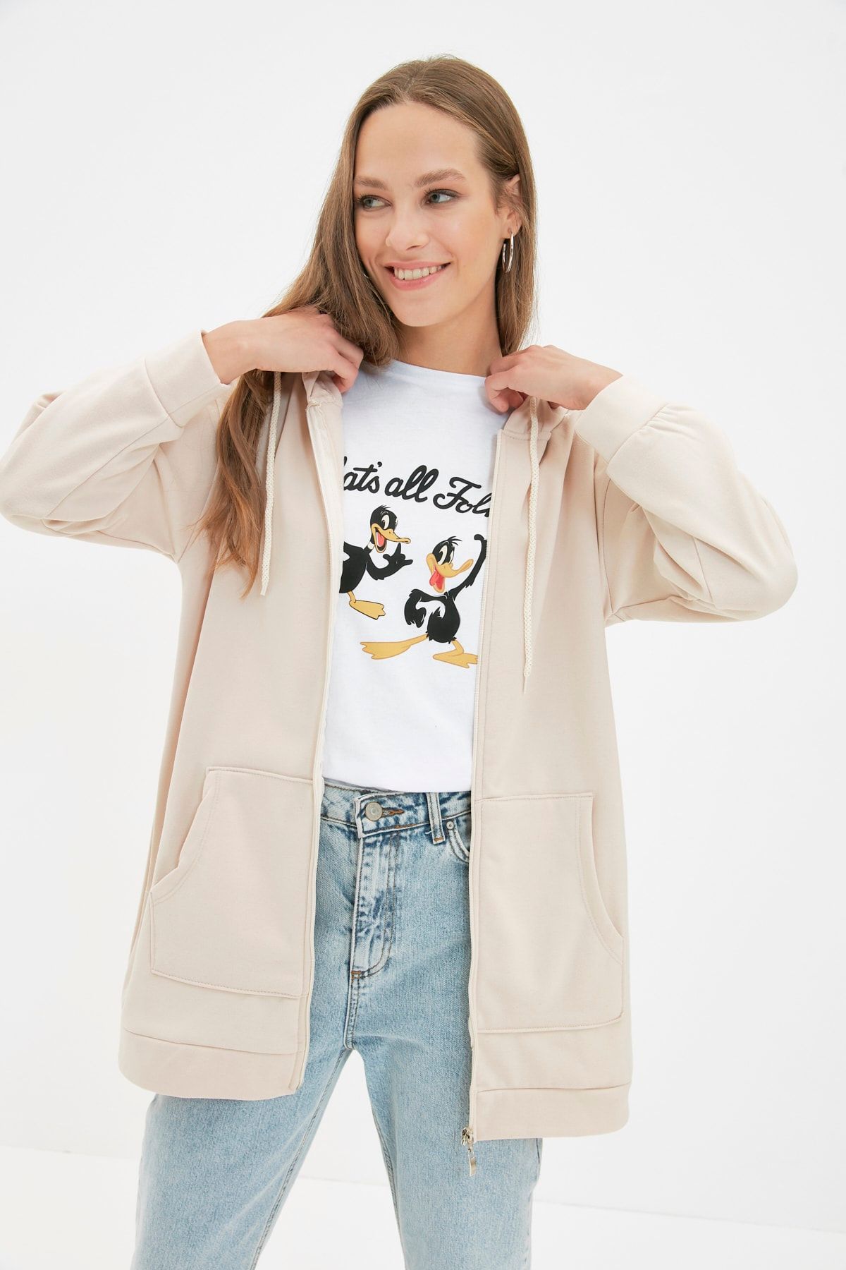 Trendyol Modest Bej Kapüşonlu Önü Fermuarlı Örme Sweatshirt TCTAW22TW0140