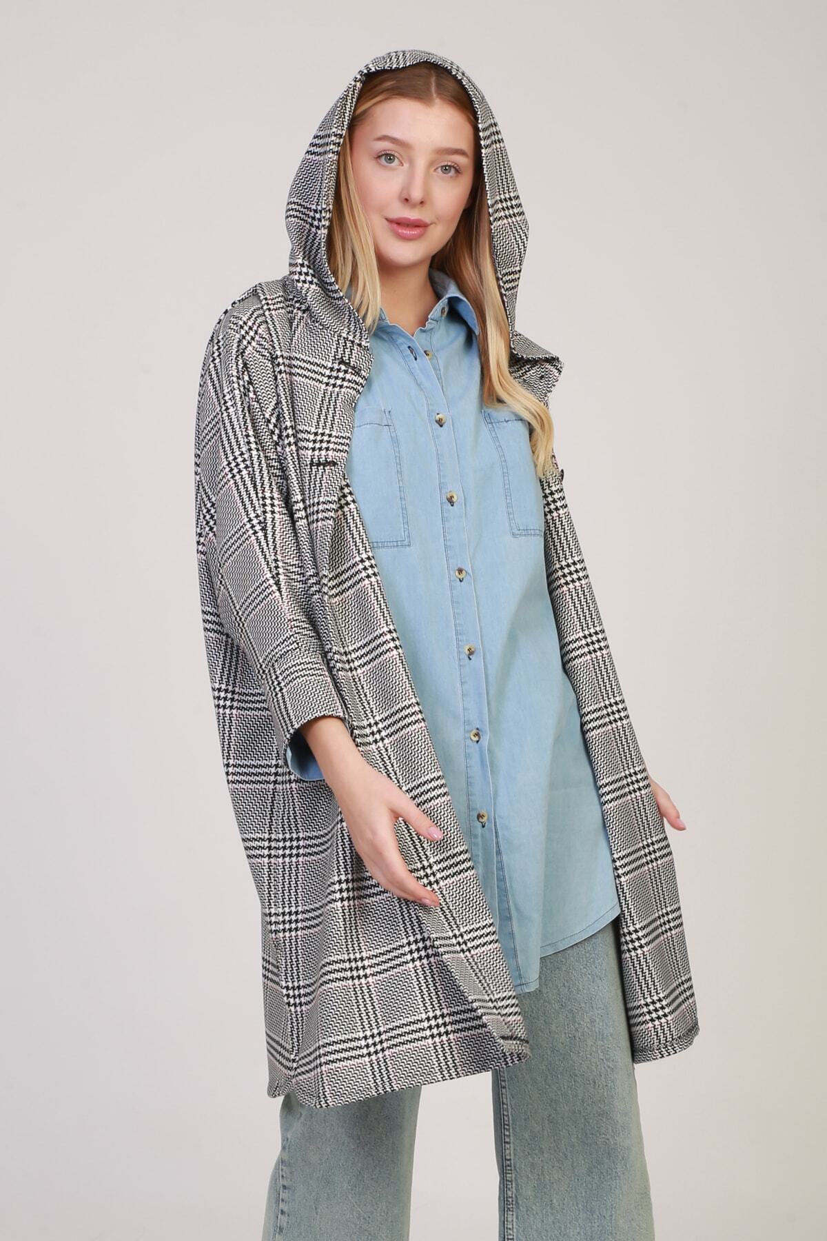 MODA141 Kapüşonlu Ekoseli Panço