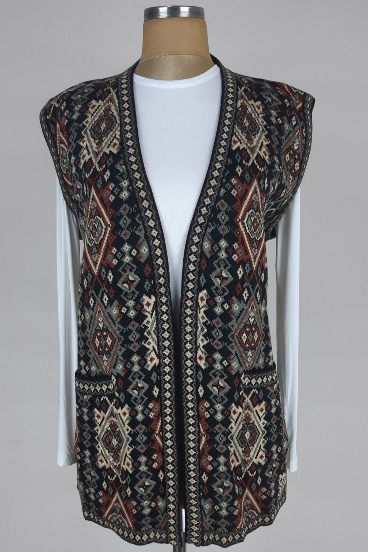 Sevil Kadın Triko Kilim Desen Model Yelek
