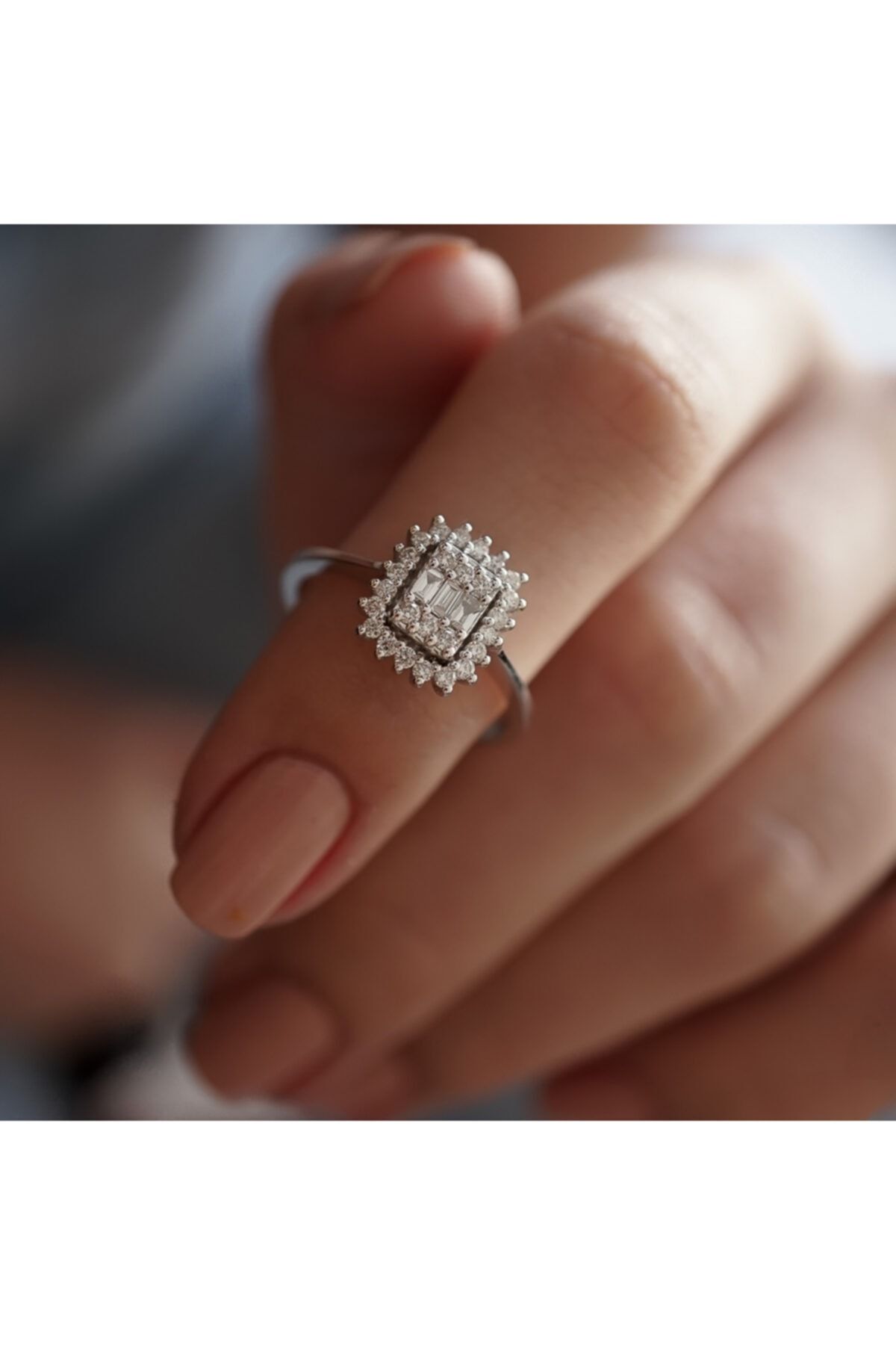 Arpaş 0.34 Ct Pırlanta Baget Yüzük
