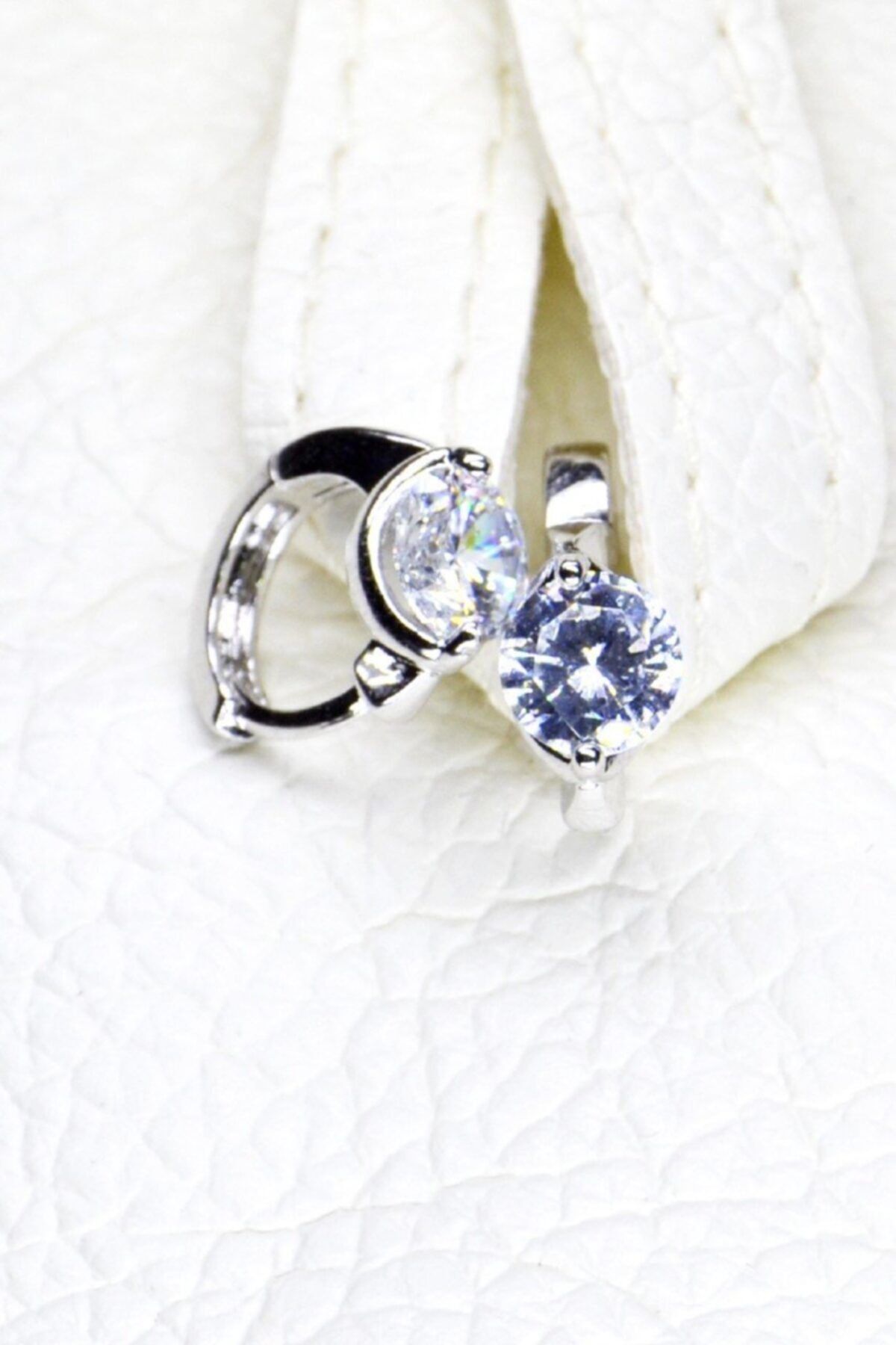 Teen Jewellry Zirkon Taşlı Silver Küpe Kadın
