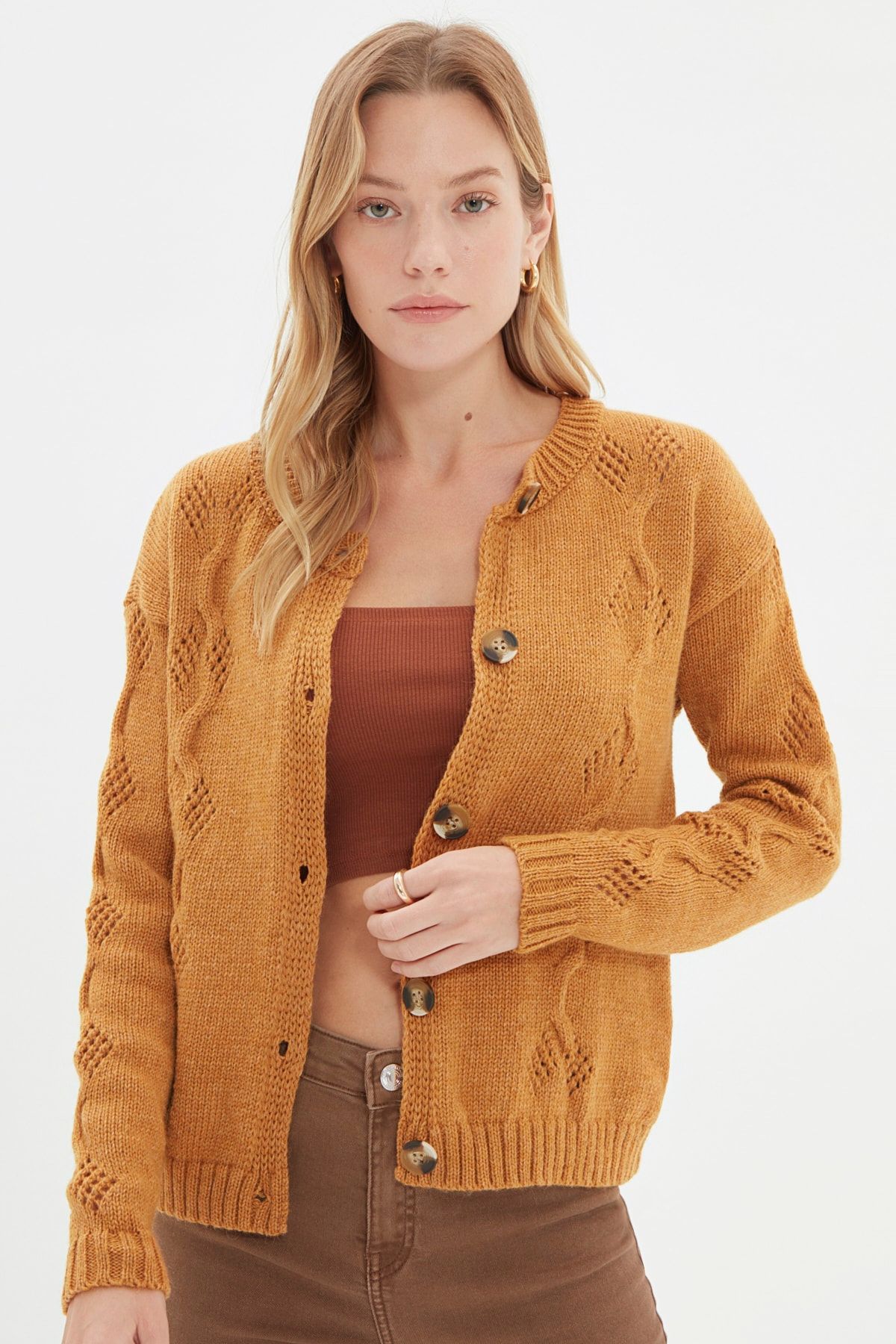 TRENDYOLMİLLA Camel Ajurlu Düğme Detaylı Triko Hırka TWOAW22HI0641