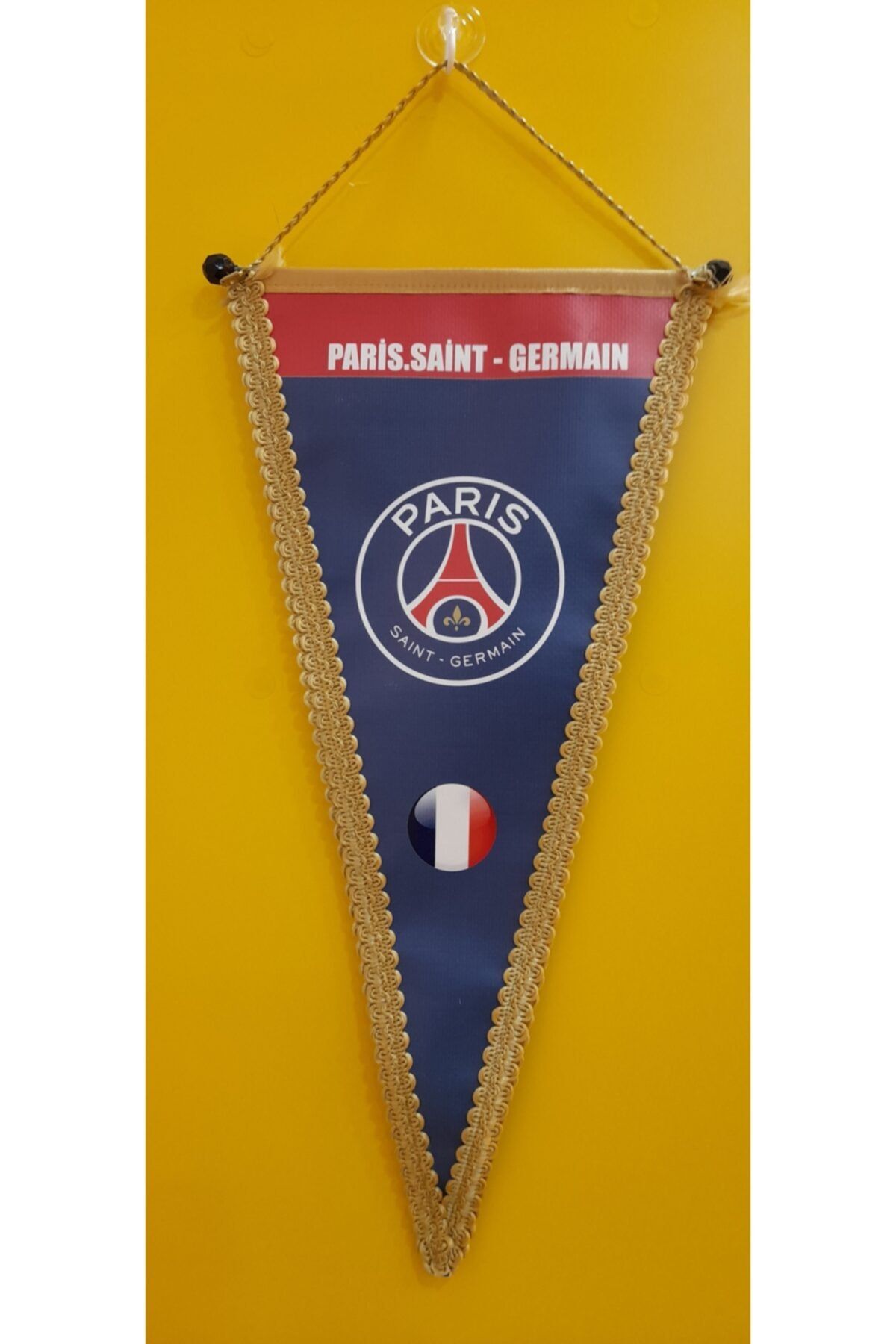 etiketgüleroto Etiketçilere Üçgen Bayrak Paris