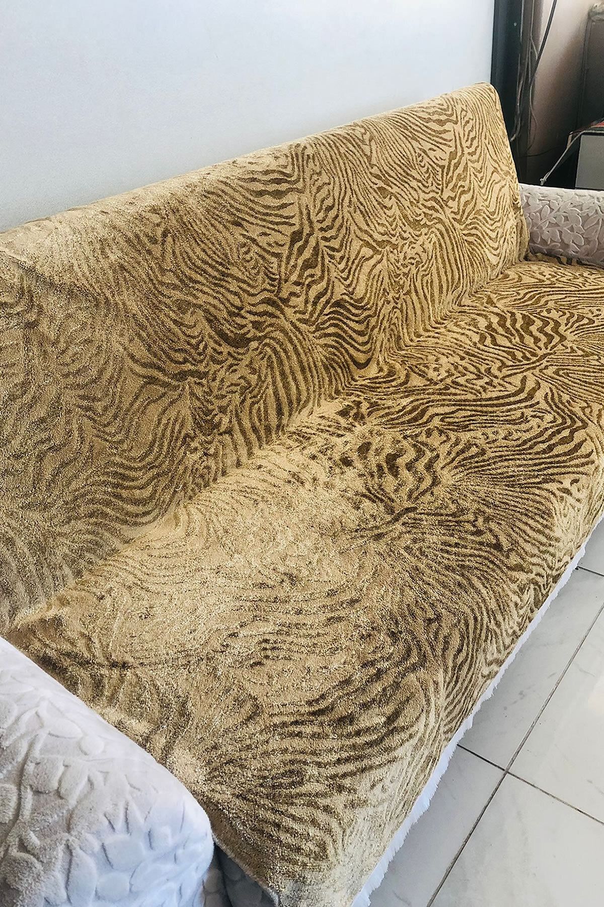 Savana Koltuk Ve Çekyat Örtüsü 150x200 Sacaklı