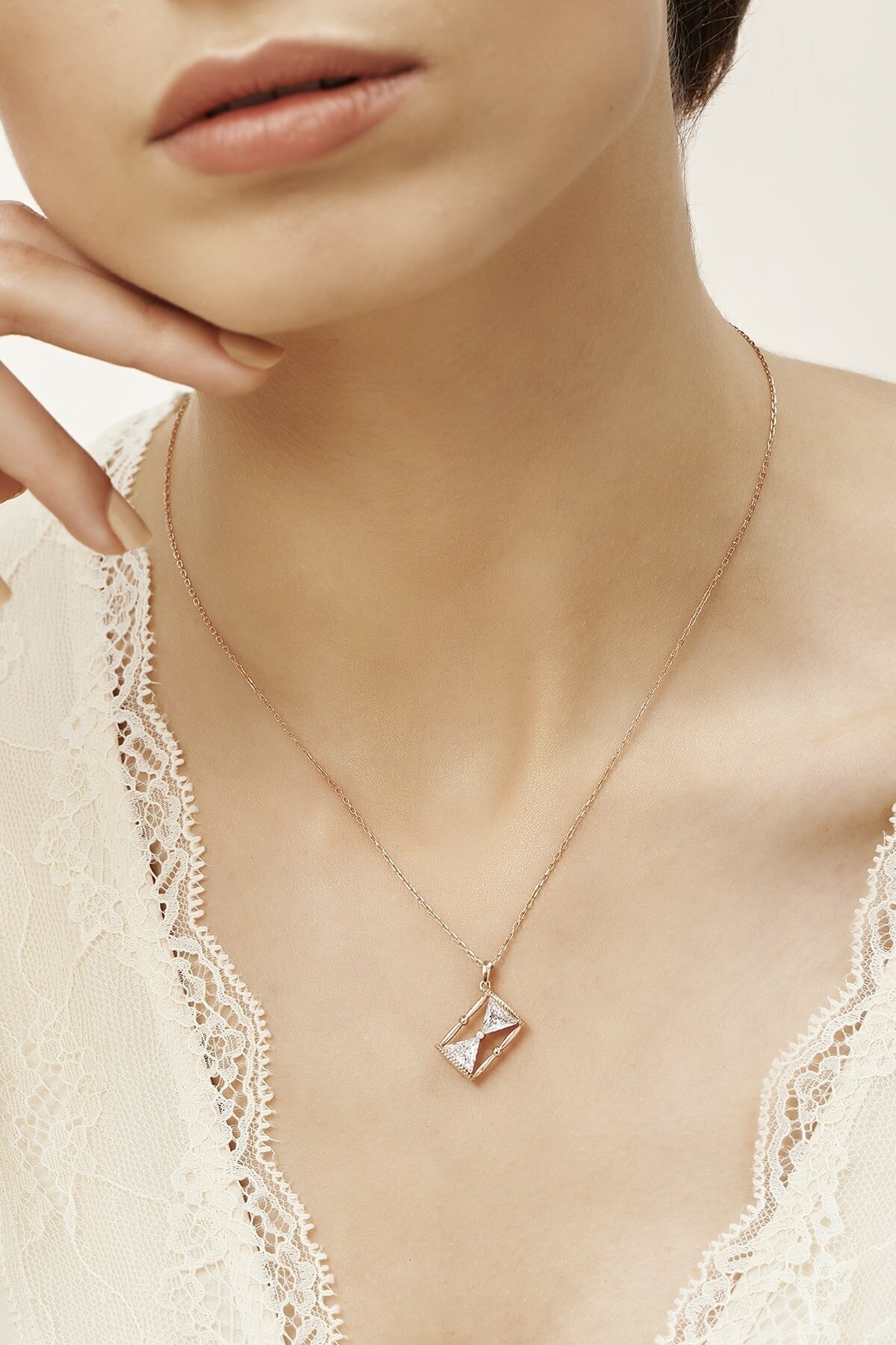 Altınbaş Silver Pırlanta Kum Saati Kolye Int017-925-m