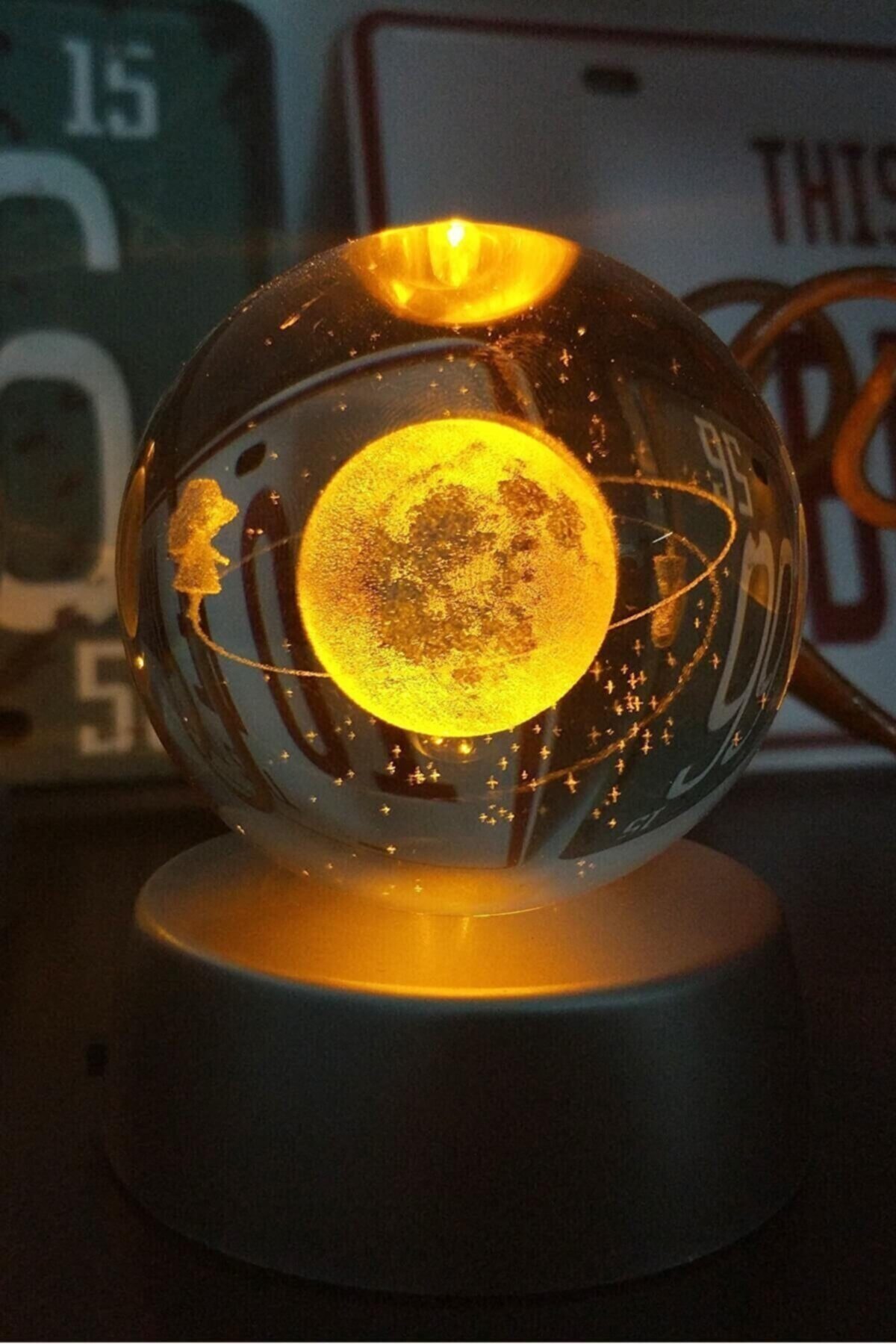 CupGel 3d Samanyolu Galaksi Temalı Satürnlü Kız Işıklı Ve Renk Değiştiren Manyetik Cam Küre