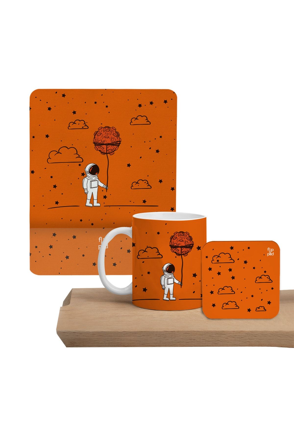 Flipped Space Astronot Kare Kupa, Mousepad Ve Bardak Altlıklı Hediye Seti