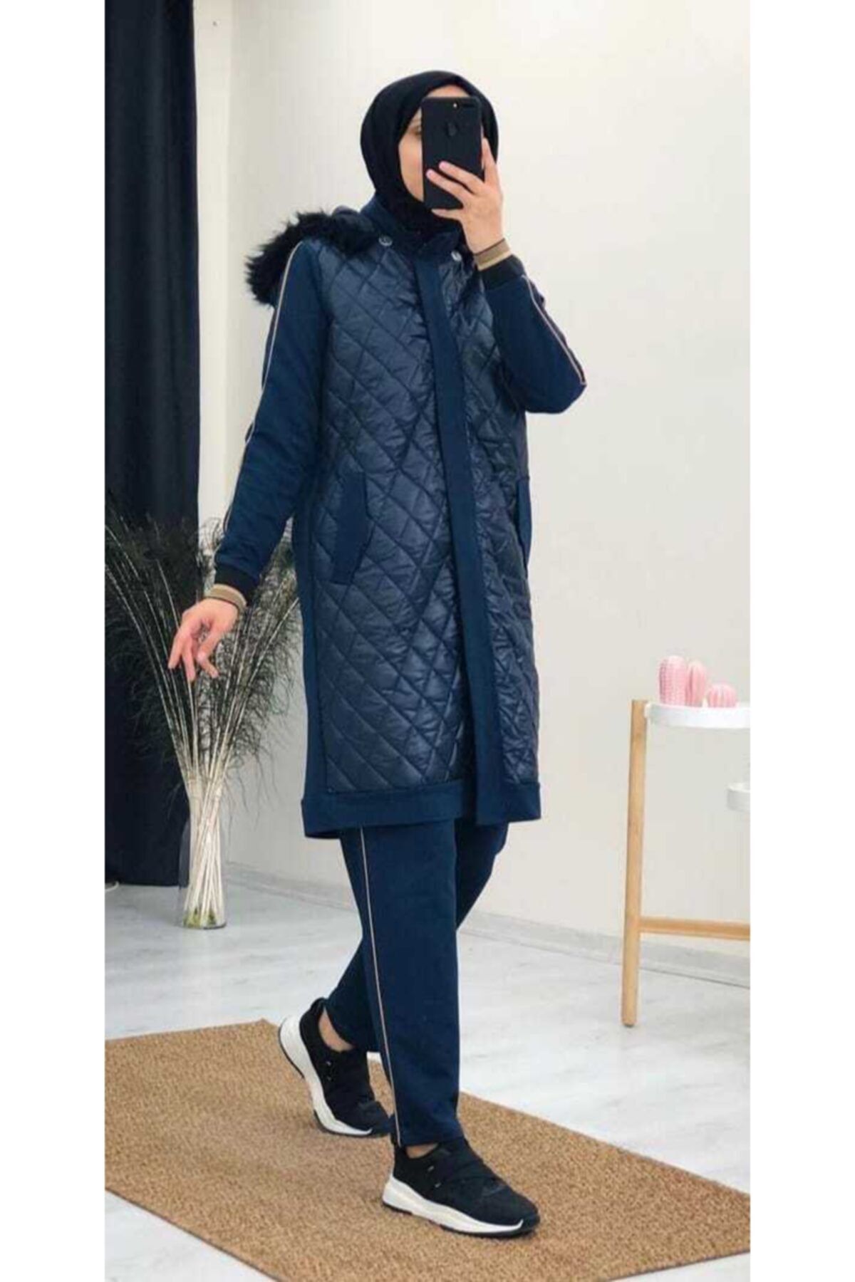 Camelya Fashion Tesettür Kapitone Detay Kürklü Kapşonlu Lacivert Eşofman Takımı