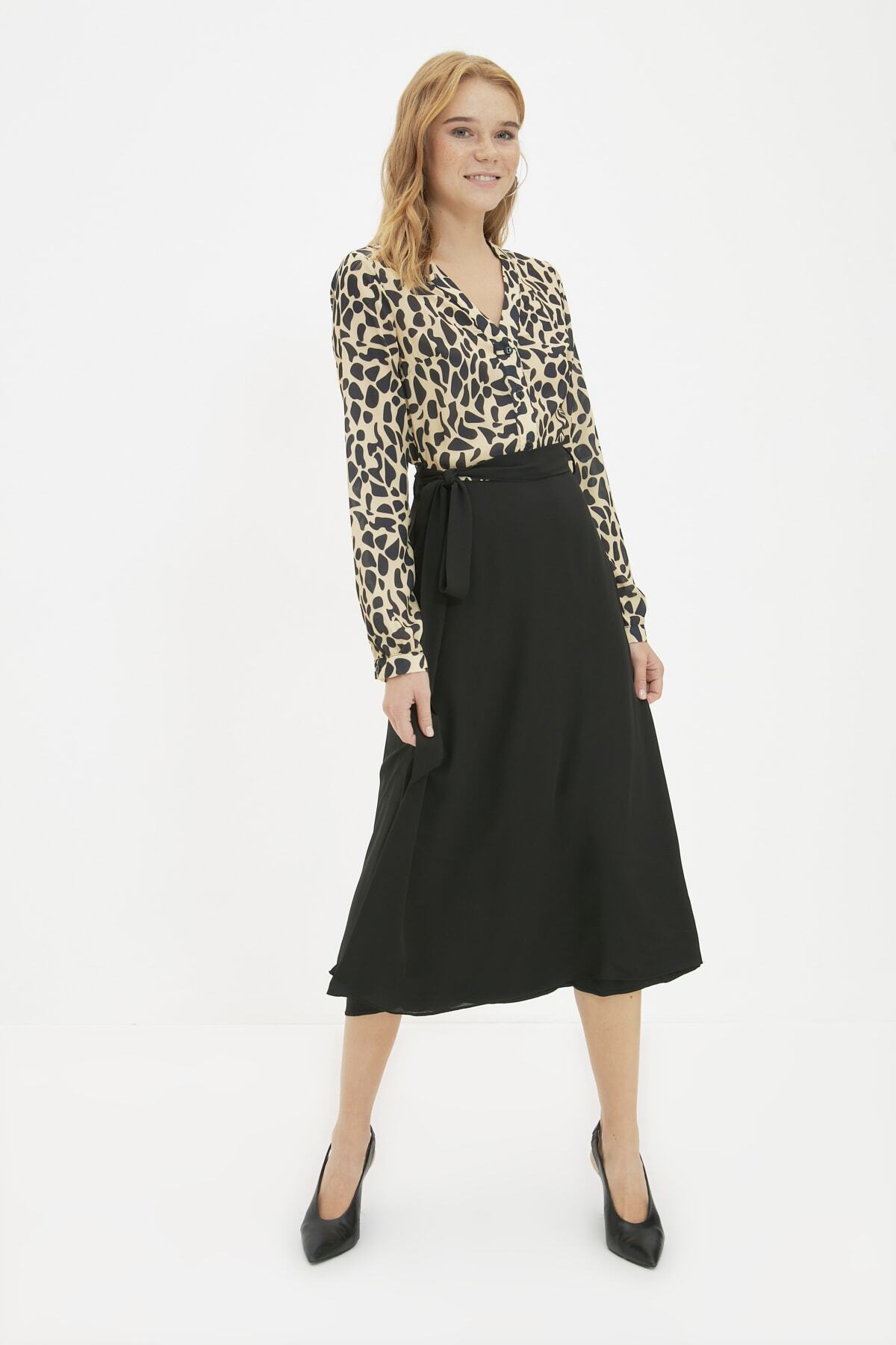 TRENDYOLMİLLA Çok Renkli Kuşaklı Leopar Desenli Elbise TWOAW22EL2173