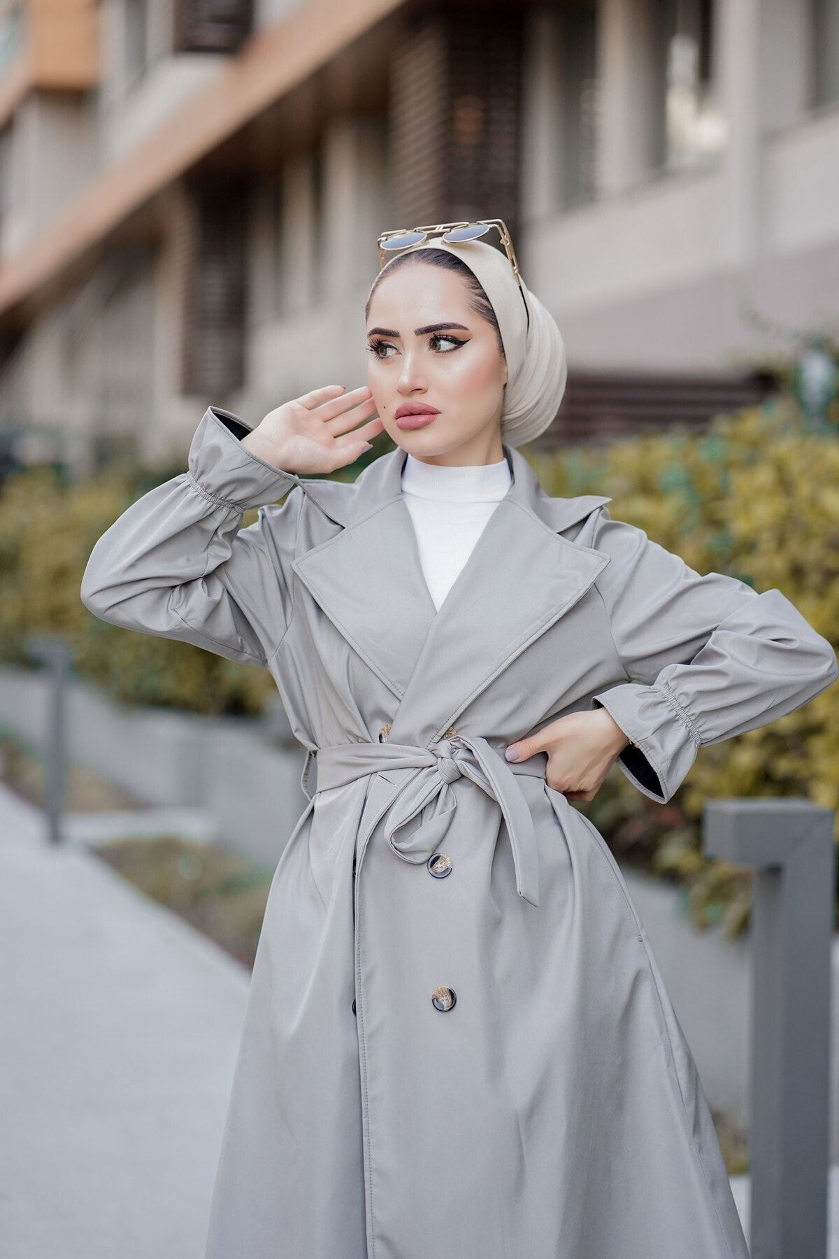 BURCU TESETTÜR Kolu Lastik Detaylı Trenç Mdr10067 Gri