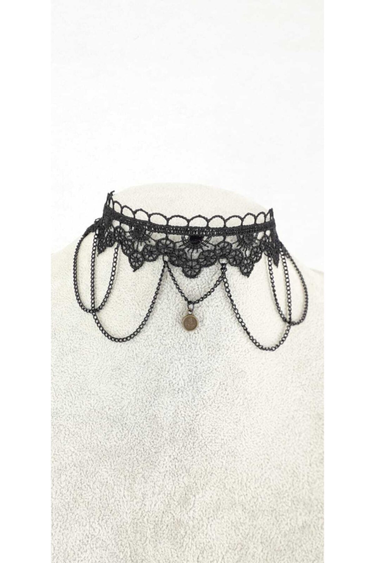 Fugusugu Tuğra Objeli Dantel (güpür) Choker